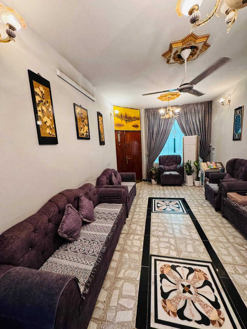 للبيع ١٠٠م طابقين ٣غرف نوم وصاله ومطبخ وخدمات واجهه ١٠ونزال ١٠
طابو ملك صرف بااسم شخص واحد موقع ممتاز الإعلام العمداء قرب العاب السيديه للإستفسار مكتب اليقين للعقار الإعلام حي الشباب المربع الذهبي شارع جامع الحبيبب المصطفى *********** ومن الله التوفيق للجميع *********** متوفر واتساب
