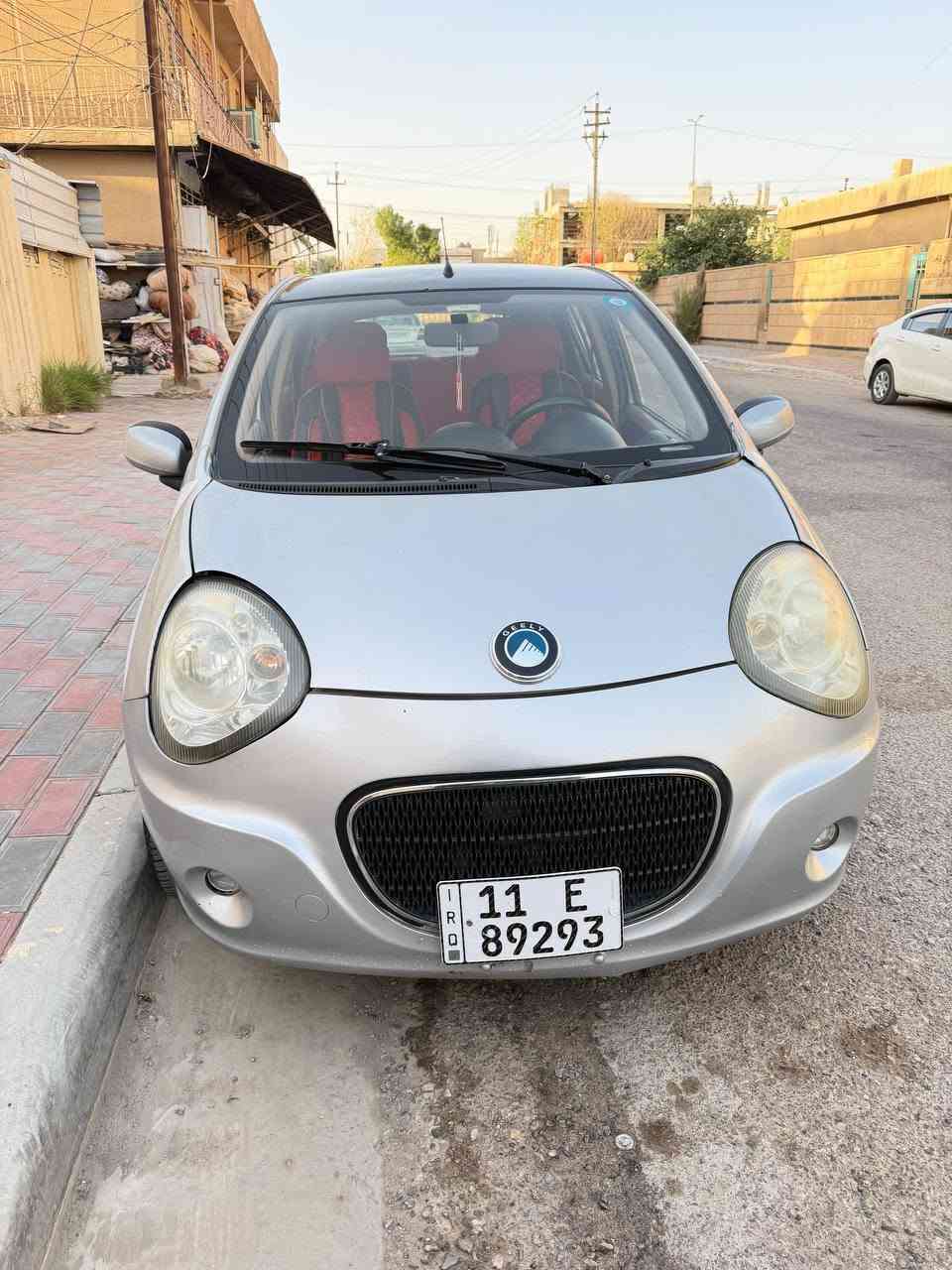 سلام عليكم 
للبيع جيلي باندا 
موديل ٢٠١٣ 
رقم بغداد باسمي 
سياره نصيفه مثل ما واضح بل صور ستخدام شخصي
نقصها غاز تبريد الباقي كله نضيف 
سعرها ٤٣$ بيها مجال بسيط 
رقم الهاتف *********** بي وتساب
مكان السياره كربلاء

