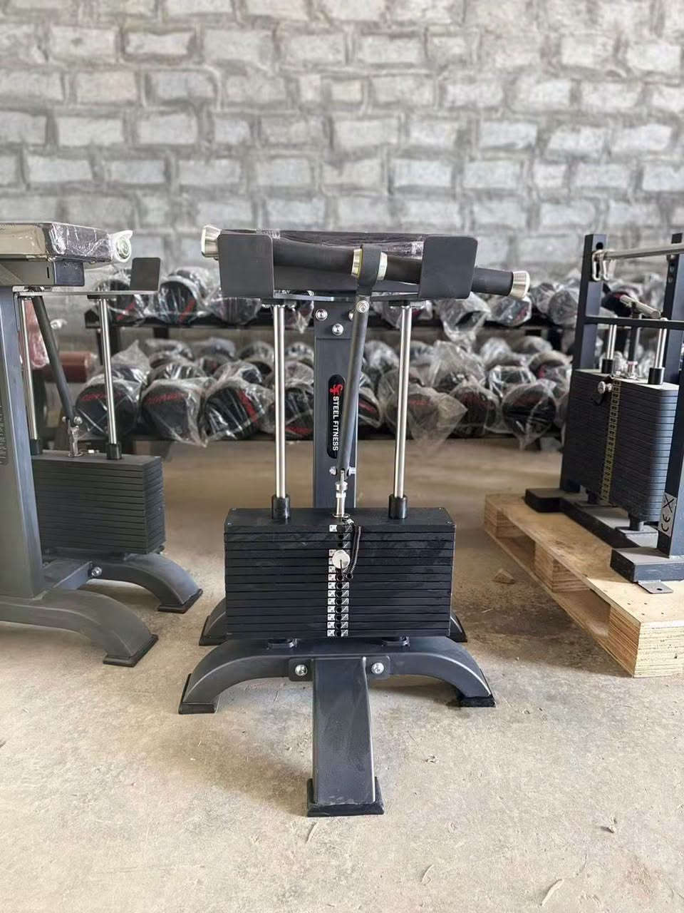 💪 جهّز ناديك بأحدث الأجهزة الرياضية… جودة احترافية، موديلات متنوعة وأسعار منافسة 🔥
📞 للتواصل: *********** / ***********
📍 العنوان: بغداد – عويريج الصناعية – قرب مخابز باب الآغا
