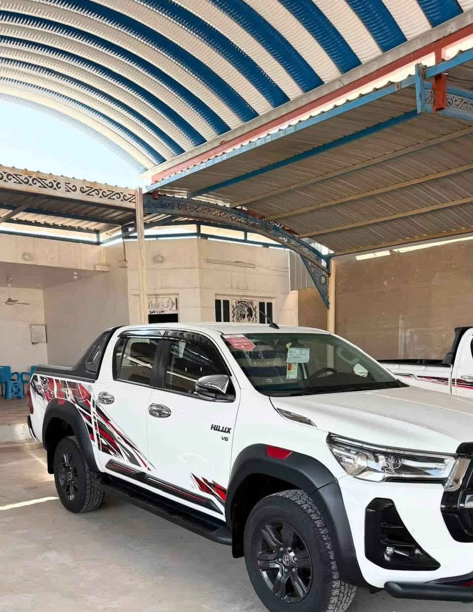 السلام عليكم
للبيع 
تيوتا هايلوكس موديل 2025
تي ار دي TRD شركه ساز SAS
فول مواصفات 
ماشيه 24 الف
مكفول عام
حجم المحرك سته سلندر V6

السعر 330$ و بيه مجال
امكاني العماره الاستفسار اتصل 
‏‪***********‬‏
