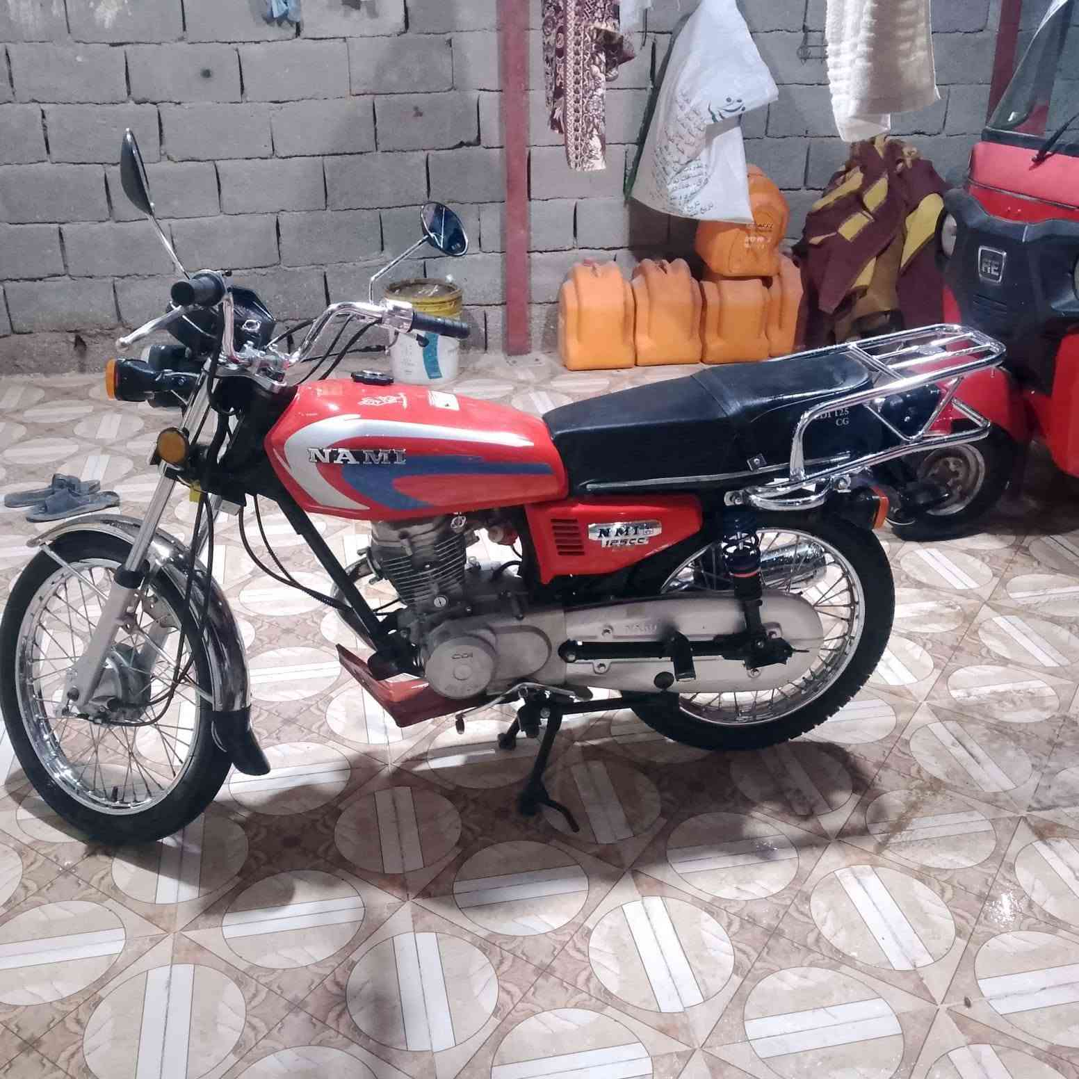 للبيع دراجه 4كير 19 تعمير جديد للبيع او مراوس بماكس عدله رياضي حسب القناعه سعر 800 وبيه مجال واسط الكوت ***********
