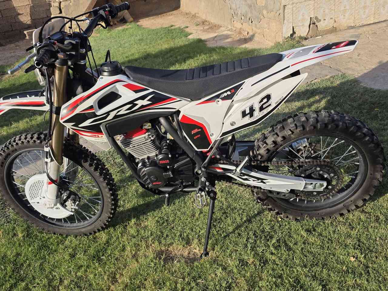 قفاز crx موديل 25  نضافه 95مكفوله كفاله عامه اصولي اوراق كمرك محرك  350cc بعده فول الشراي ع هاذ الرقم ***********
