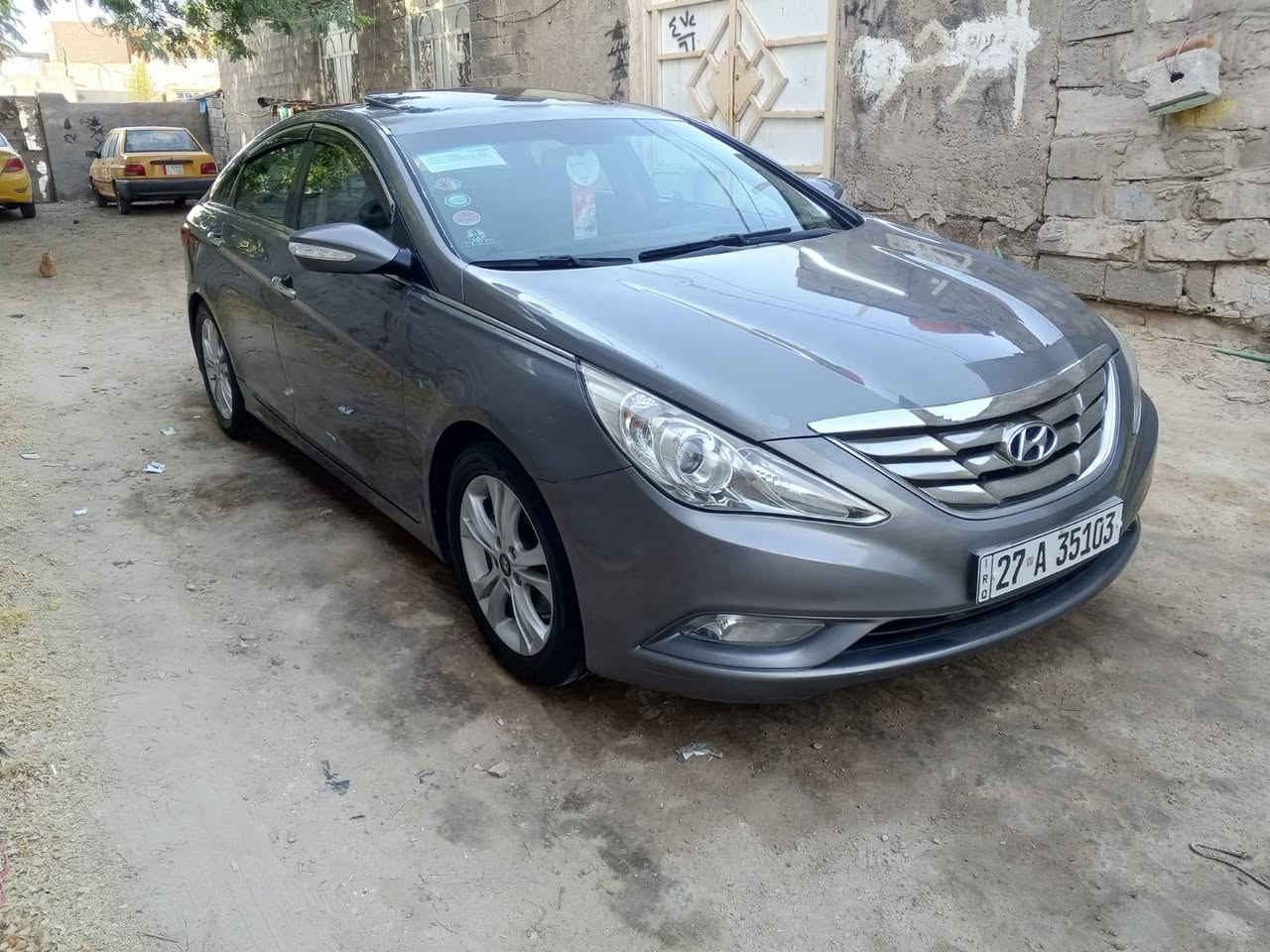 السلام عليكم. سوناتا 2013 لمتد وارد أمريكي حادث خشم الجاملغ الإمامي بدون دواخل بدون تبديل ليبل واحد مكينه كير جدد حداديه خلفي وامامي شرط كله جديد كهربائيات كله شغاله سنويه مجدده لل31 تبريد قطعتين ثلج تدفئة تحكم ستيرن جهتين كشنات جلد تبريد وتدفئه بل كشنات مري شفط اشاير بلمري 3 بصمات كشن كهربائي مظخم صوت فتحه سقف تخم تاير باتري جديد سياره جاهزه اي نقص مابيه السعر (95$) بيع فقط للإستفسار اكثر اتصل على الرقم ***********  مكاني ديوانيه
