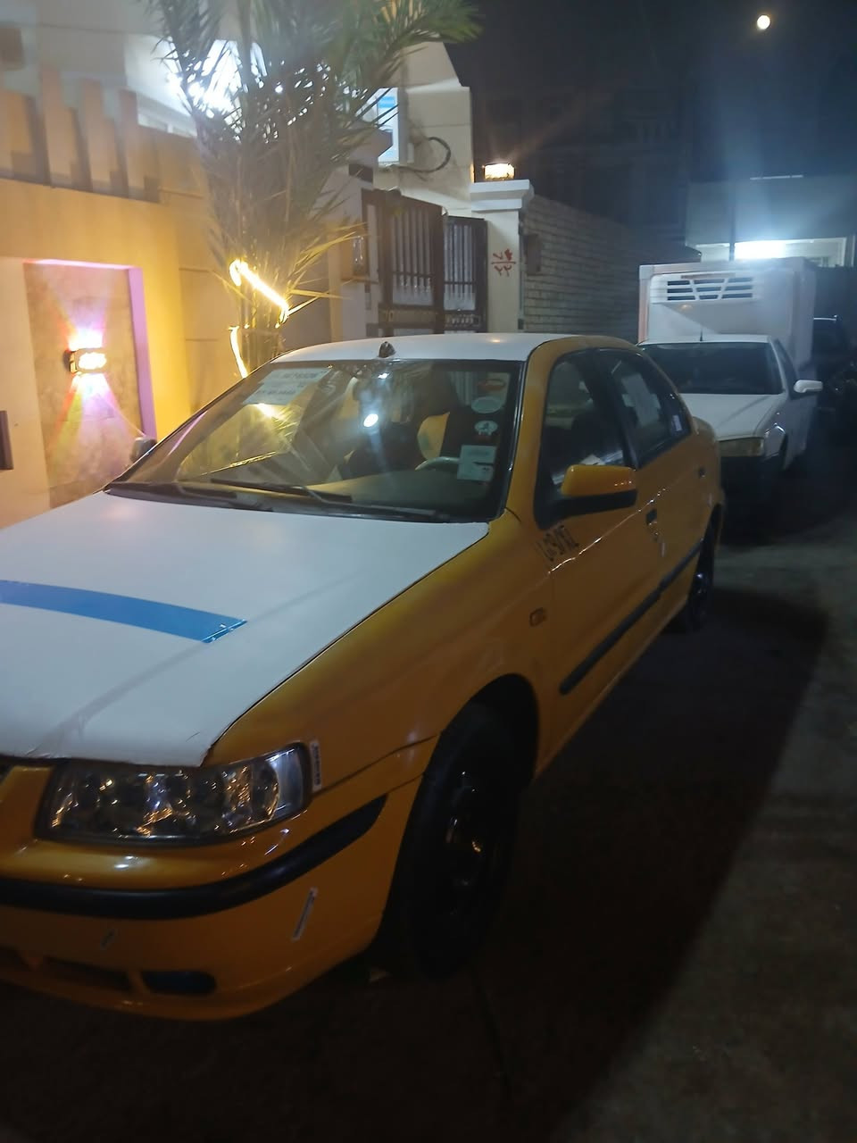 السلام عليكم سمند ١٢بدون مقفولة لاصبغ ولا تبديل ولا ضربه خياس تبريد تدفه محرك كير حداديه جيد سعره ٣٥ شراي يجي ويدلل مكان بغداد بلديات ***********
