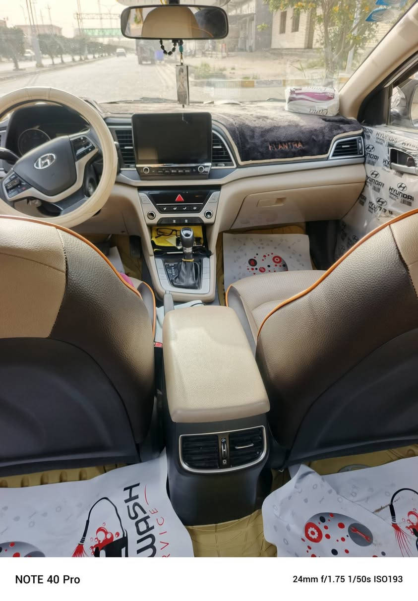 النترا 2018 خليجي سوبر رقم بغداد بأسمي
لون ابيض 
مكينه 2000 دوش

مواصفات فول من عده البصمه 
كشنات جلد
رادار خلفي
رادار امام
السياره كفاله عامه مابيها قطرت صبغ ولا بارد

رقم الهاتف ***********
مكان لسياره الانبار الفلوجه

نص مكتوب في الصور:
- NOTE 40 Pro
- 24mm f/1.75 1/266s ISO50
- NOTE 40 Pro 24mm f/1.75 1/177s ISO50
- 24mm f/1.75 1/50s ISO193
