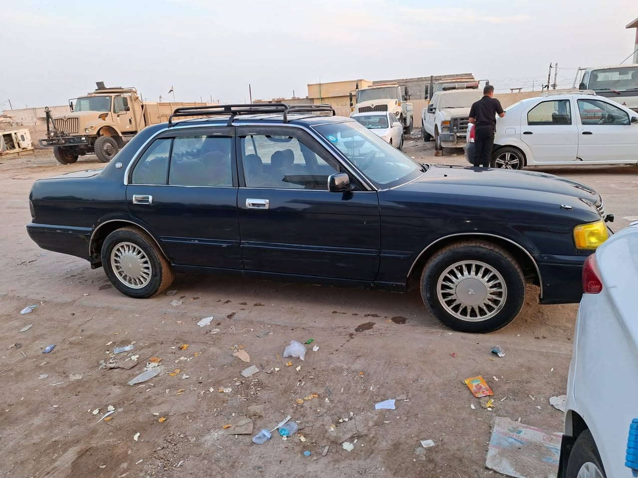 سيار تيوته كرون ارنب موديل ٩٥ مكفول من الكصه والنقل الجثه بسمي مصبوغ عام بدون حادث للجماليه السعر ٥٥

