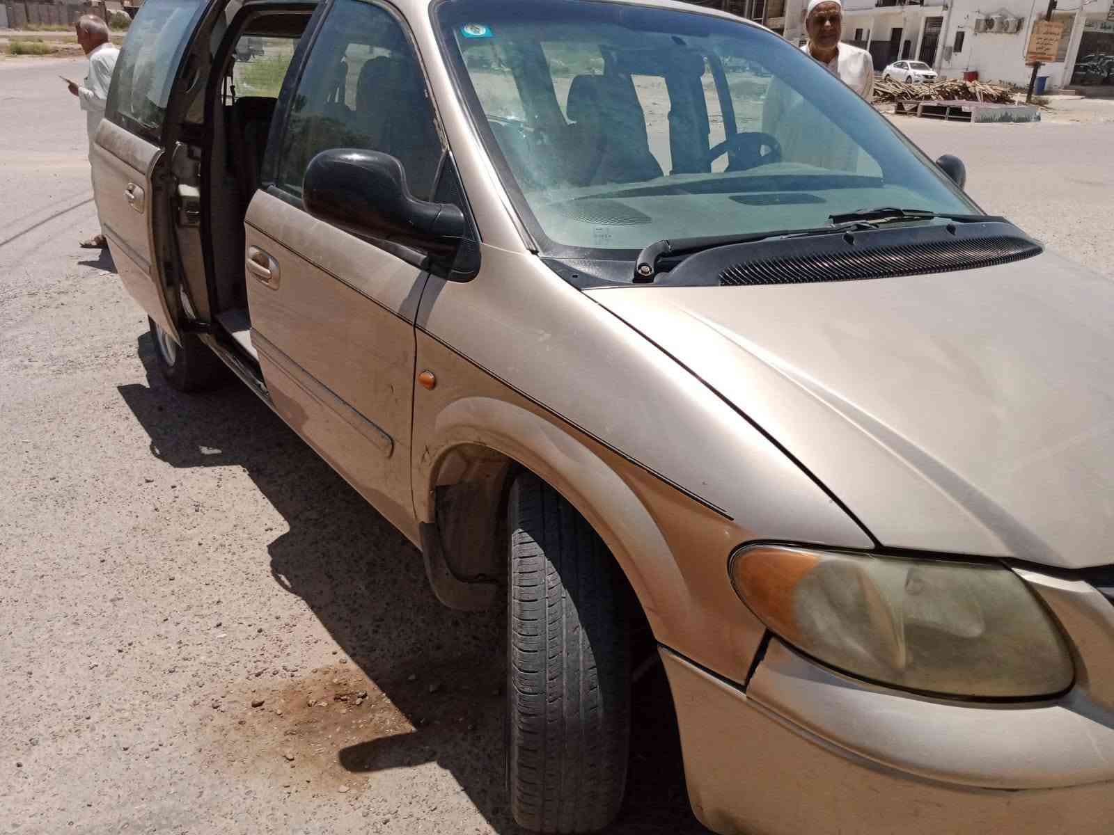 إسلام عليكم للبيع دوج كرفان موديل ٢٠٠٧كير محرك مكفول كشنات بلع بيهافرس اسياره مصبوغه احزام وبيهاطخات ومصلحات اسياره مال بيت بسمي تحويل مباشر صدرتخم تاير. واي استفسار خادم سعره ٧٠وبيها مجال لشراي ***********
