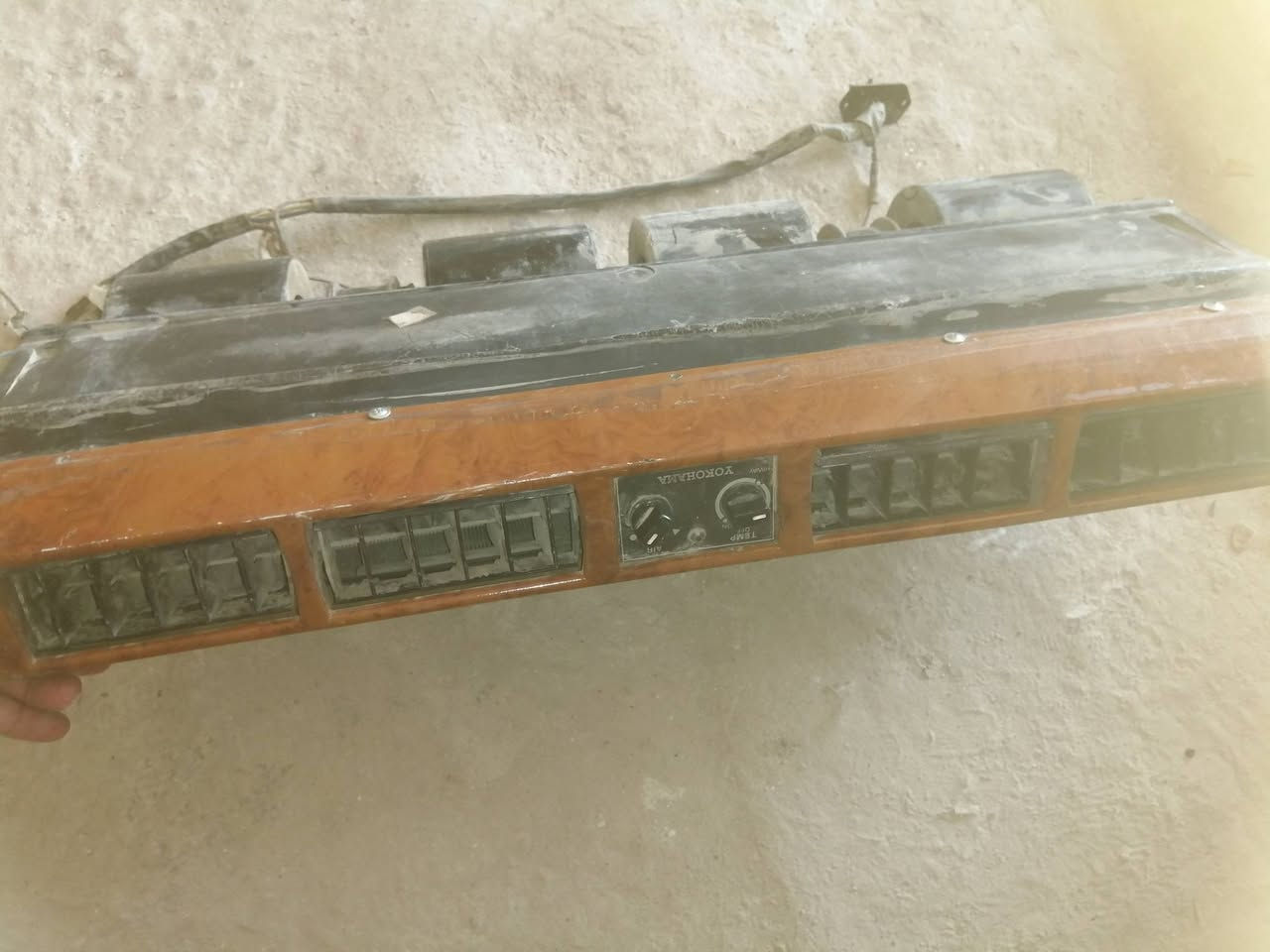 سبلت مع كمبروسر للبيع مكان الديوانيه شغال
اتصال رقم ***********
