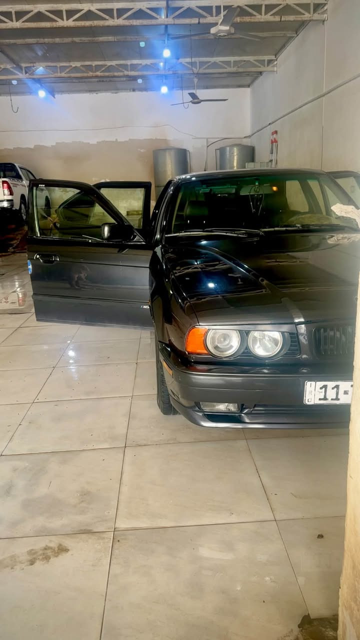 بي ام 525i • ١٩٩٥ • رقم بغداد