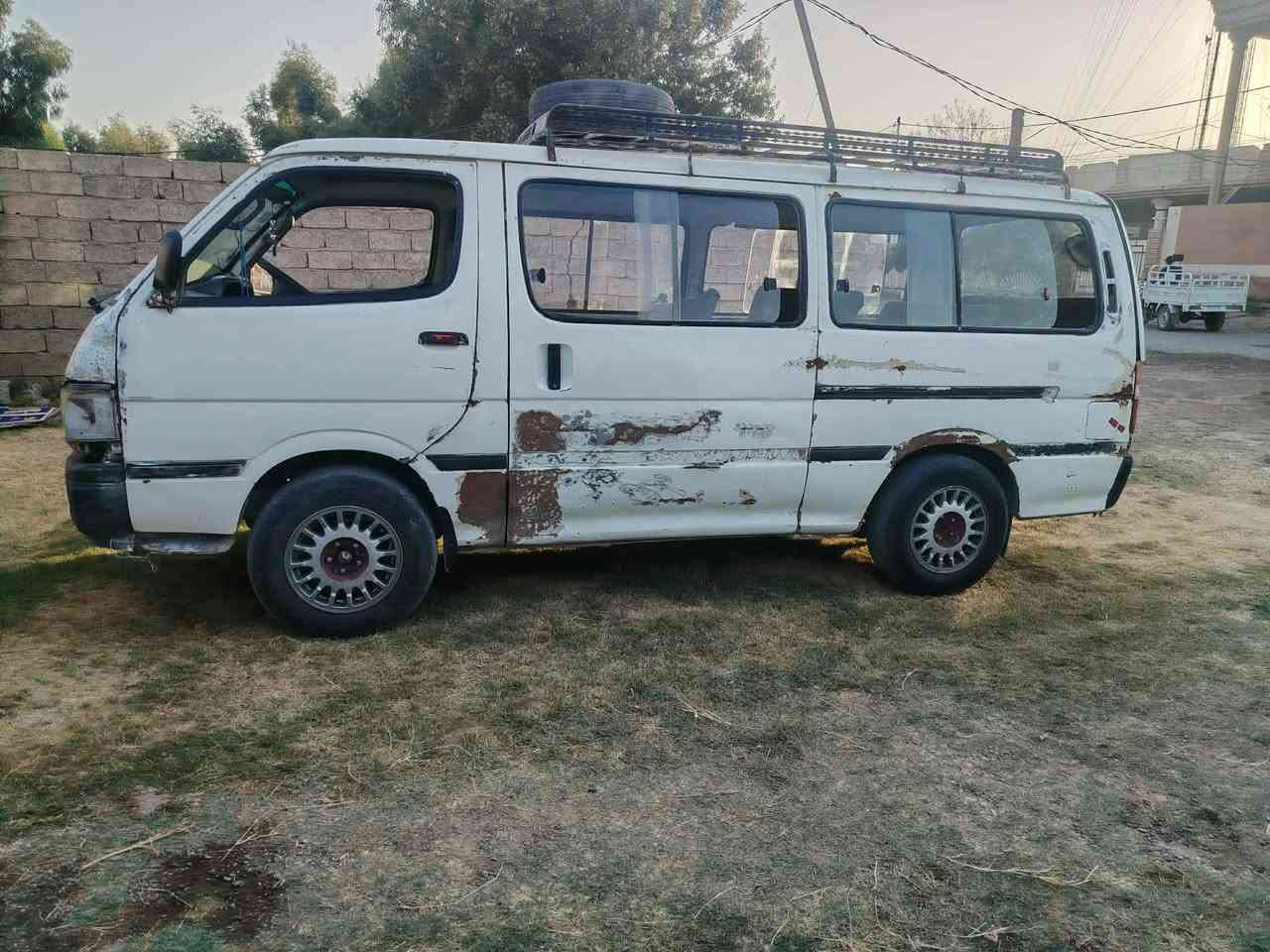 السلام عليكم بيع مستعجل 
بسبب الوعود الكاذبة اعيد النشر 
بوز ٩٥ رقم ديالى مكانهه ديالى شهربان وشرعيهة هم بشهربان
محرك خير من الله الكير بي صفنة عالبك بس هيئة مصفرة السعر ١٨ وبيهه مجال خاص ما متواجد مكلف بالنشر اي استفسار على الرقم ***********  وبي واتساب
