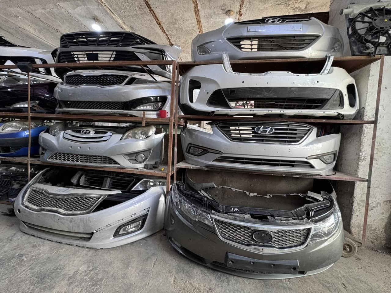 مجمع حسام
لتجارة قطع غيار السيارات الكورية 
الناصرية الحي الصناعي البلوك الرئيسي
***********/ حسام. ***********/علي

