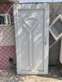 باب • عرض ٩٥ • طول مترين