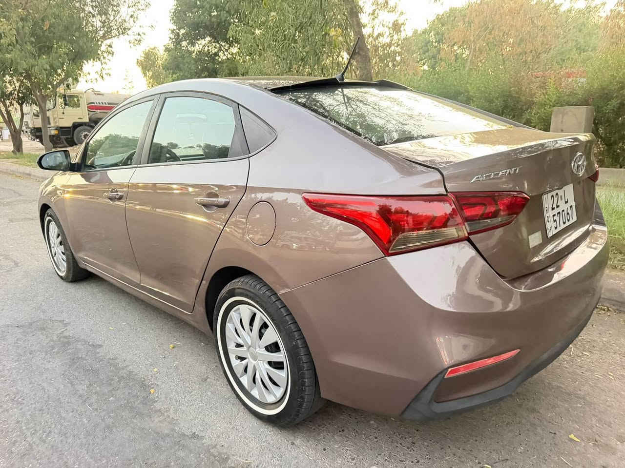 للبيع هونداي اكسنت بسعر مناسب موديل 2019 خليجية السيارة مكفولة من الضرر بيها فقط مكانات صغيرة بارد صور السونار بالمنشور السنوية والرقم جديد بأسمي تريد تحويل او وكالة حاضر 
تخم تايرات جديد محرك ممفتوح 1600 دوش ABS گير AT اوتماتيك وعادي كهربائي المرغوب شاشة وكامرة
 تحكمات بالستيرن جهتين السيارة بدون نقص السعر 108 وبيها مجال بسيط
العنوان قضاء كلار تابع لسليمانية للاستفسار والتواصل الاتصال عالرقم *********** كالار, السليمانية
