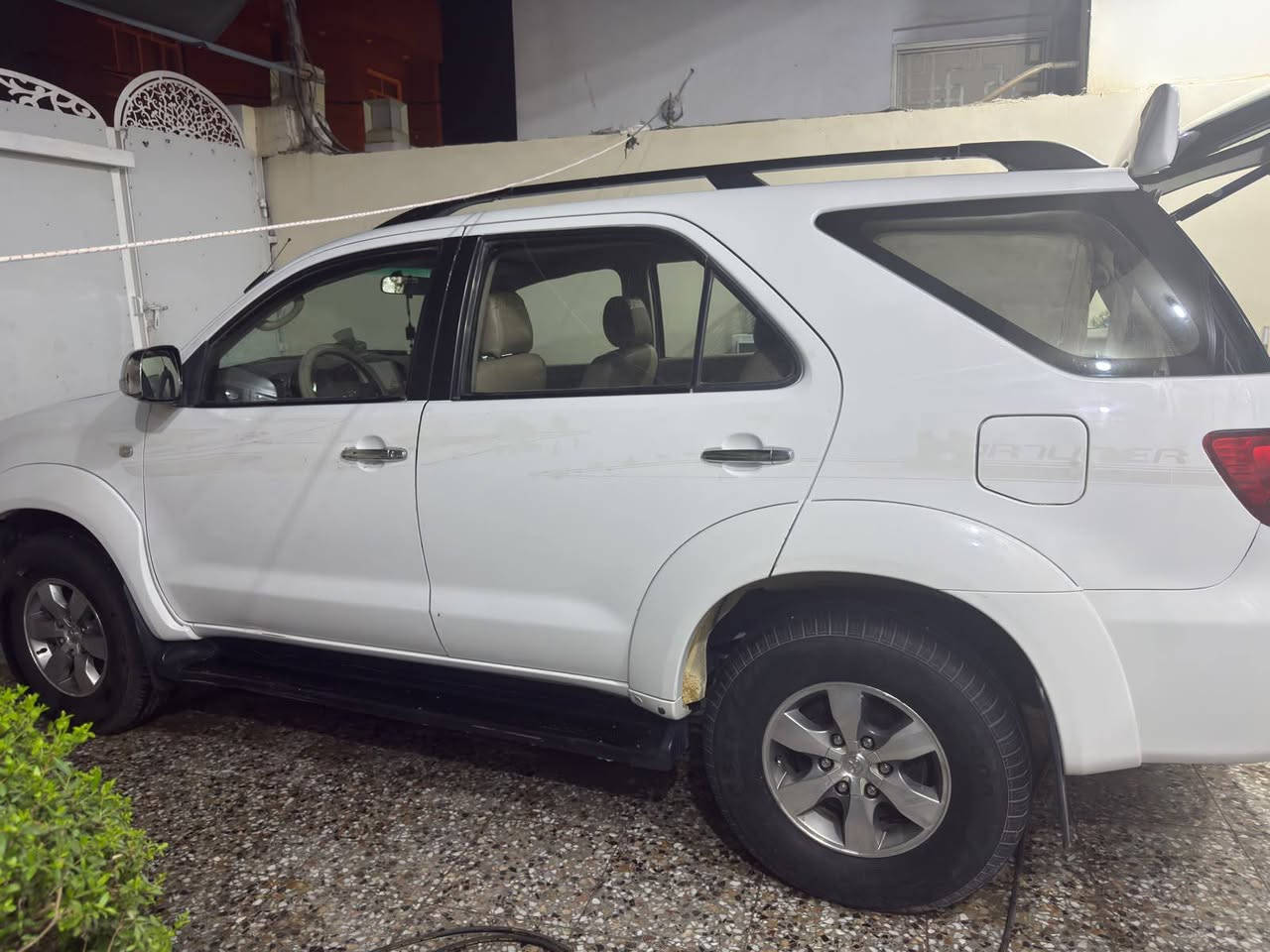 فورجنال للبيع
سيارة بأسمي موديل 2007
بيه صبغ بابين فقط 
السعر 115
مستعجل على بيعته 
الاستفسار التواصل مع الرقم 
***********
