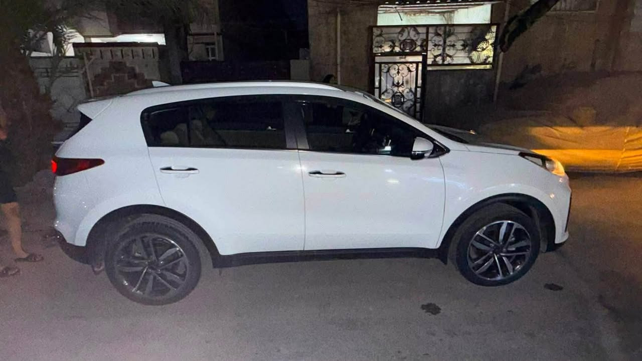 🚗 للبيع | كيا سبورتج 2020 وارد خليجي

سيارة نظيفة جداً، استخدام شخصي وخفيف (من البيت للدوام)،

⚪ اللون: أبيض
🟤 الداخل: بيجي
🔹 الموديل: 2020
🔹 الوارد: خليجي
🔹 المحرك: 2000 CC
🔹  121,387 كم

✅ محرك شرط
✅ كير شرط
✅ شاصي وحدادية سليمة
✅ فحص موجود
✅ تشغيل بصمة (Smart Key)
✅ شاشة لمس وكالة
✅ كاميرا خلفية وكالة
✅ حساسات أمامية وخلفية وكالة
✅ ستيرن كونترول
✅  وياله وكالة
✅ مكيف ثلج ❄️ وتدفئة 🔥
✅ تايرات جديدة
✅ داخلية نظيفة جداً وخارجية مرتبة

بغداد - الحرية 
السونار مرفوق وي صور السياره
💰 السعر: 200$ 

📞 للاستفسار: خاص أو 
 واتساب: ***********
