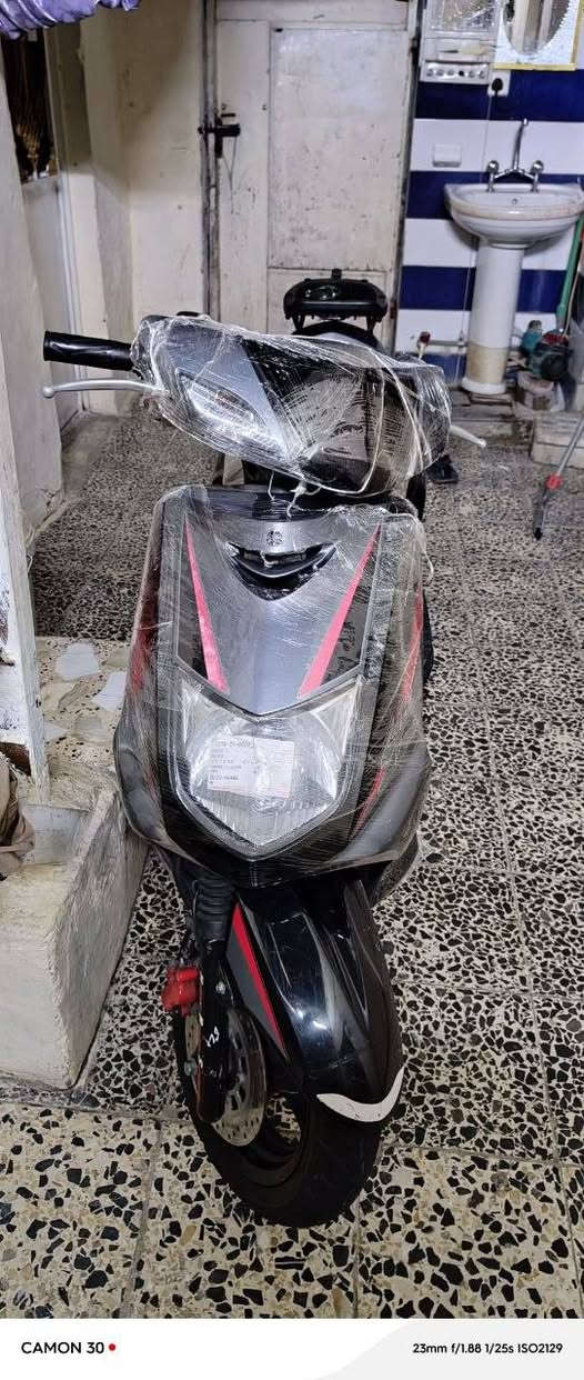 سلام عليكم 
سكنس نثيه شرط كفاله برغي ما مفتوح ييها 🌟
 من اكول وكاله وكاله تتعب من دكول وكاله 🌟
دراجه رمبه كلشي ما نقصها اي شي مثل ما شوفون 🌟
( كبريتر بلادي يرد تنضيف و ادامه كلجات 👉) بس 💢
*********** 
سعرها ب 650 و بيها مجال مو شراي لا ينتصل شباب اريد ابيع ما اروس 
بغداد مدينة صدر كيارة
