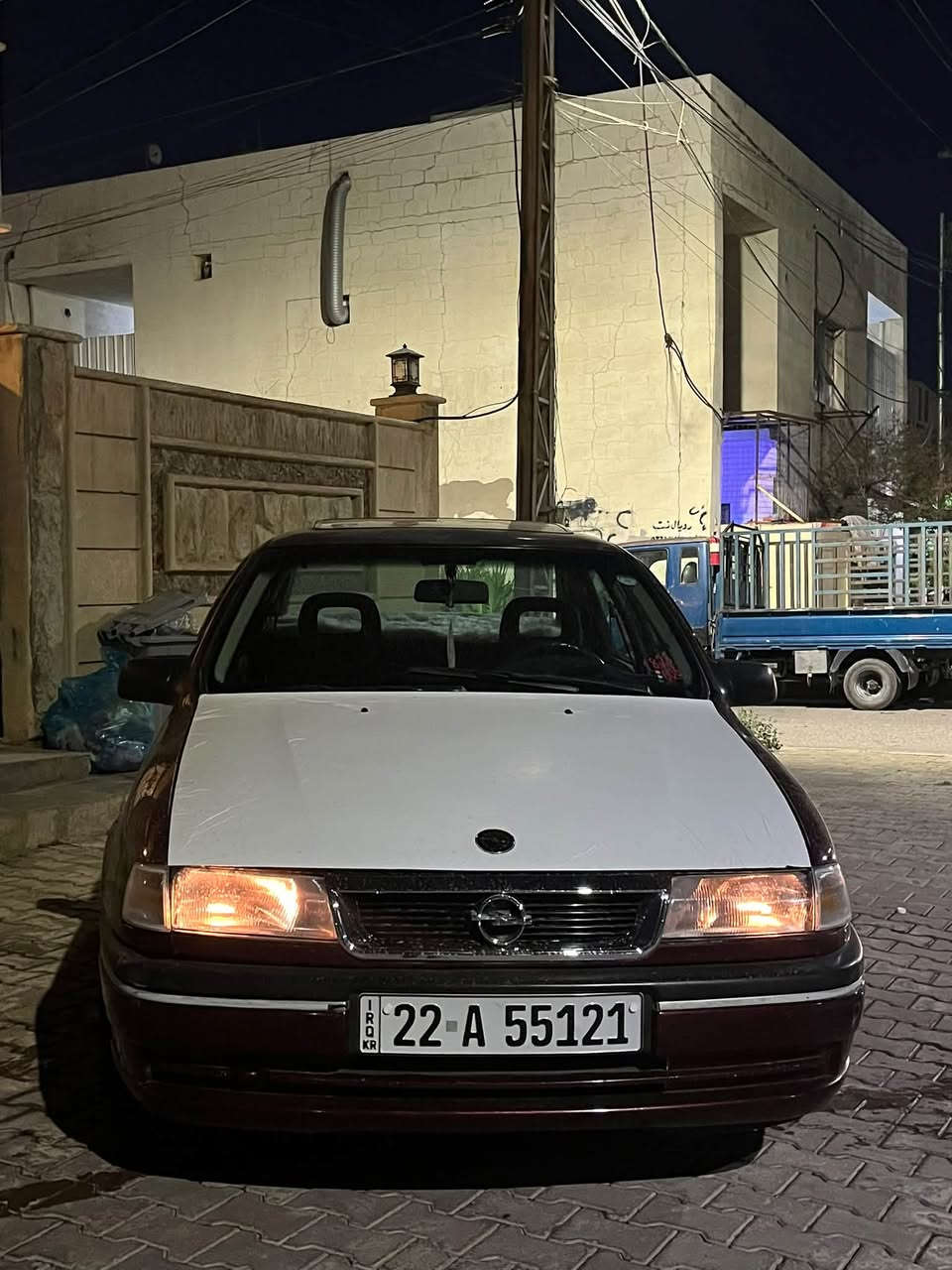 سلام عليكم  للبيع او مراوس 
مكاني كركوك 
اوبل موديل 1990
محرك 20 لا صرف لا بخار ولا صوت شرط 
كير اوتو شرط 
دواخل لوك اربع بردات كشنات جديد شادهن 
سلايت يشتغل 
رقم شمالي جديد سنويه خلصان 4 اشهر 
دفتر بانزين موجود 
شرط تحويل وكاله 
بدون ضربه سياره بيها اربع  قطع صبغ بدون دواخل 
داخل محرك داخل صندوق لوك 
سعر 40 ومجال 
الاستفسار /***********
