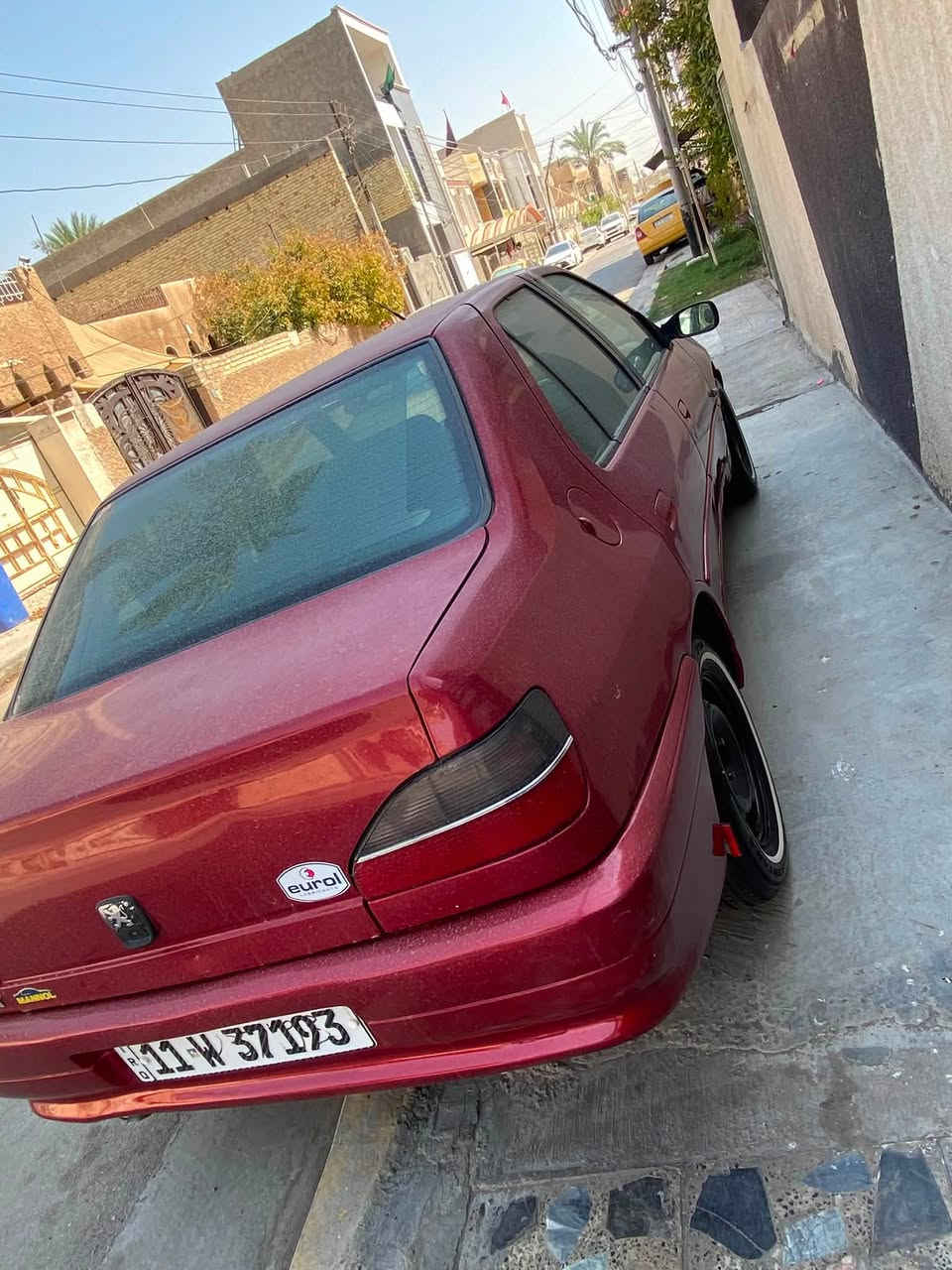 بيجو ٣٠٦ للبيع مكان السياره بغداد  سعر٤١ وبيه مجال بسيط ***********
