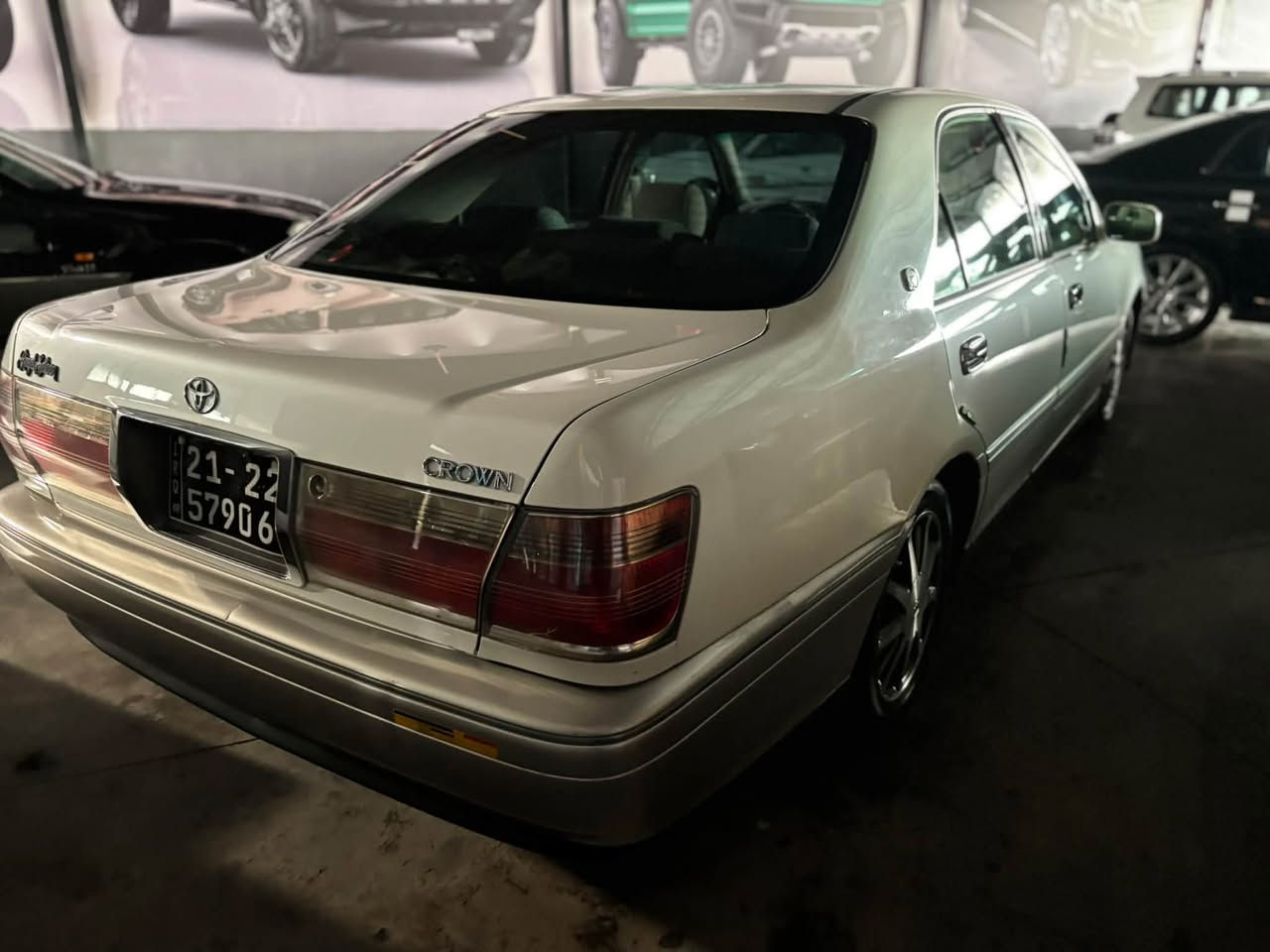 كراون VVTi • نظيفة • بلا عيوب