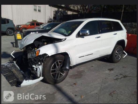 تفاصيل على هذه الرقم ***********

نص مكتوب في الصور:
- BidCars