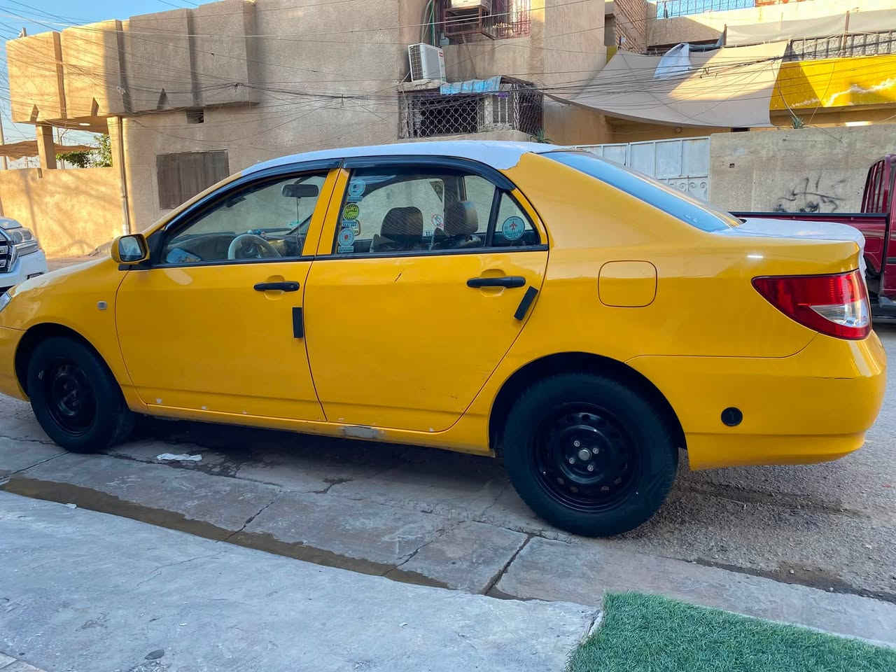 سلام عليكم f3 موديل2020 كير ومكينة كورلا تخم تاير جديد تبريد خير من الله الغرفة جديدة كشنات فول جديدة سيارة جاهزة 100‎%‎ ما بيها كل نقص  مكاني بغداد السعر 75 بيها مجال بسيط  اتصال بس***********
