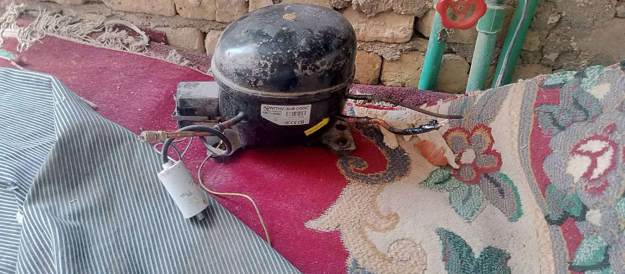 سلام عليكم من رخصت مدير الكروب المحترم عندي كشر مجمده جديد كلش نضيف اللبيع وماطور شغال على شرط ماطاب تصليح على شرط اللبيع مكان الحمزه الشرقي شارع 20يم المدرسة المعراج الكشر زلغ مابي شرط جديد  *********** هذا رقمي خابرني وبل خدمه
