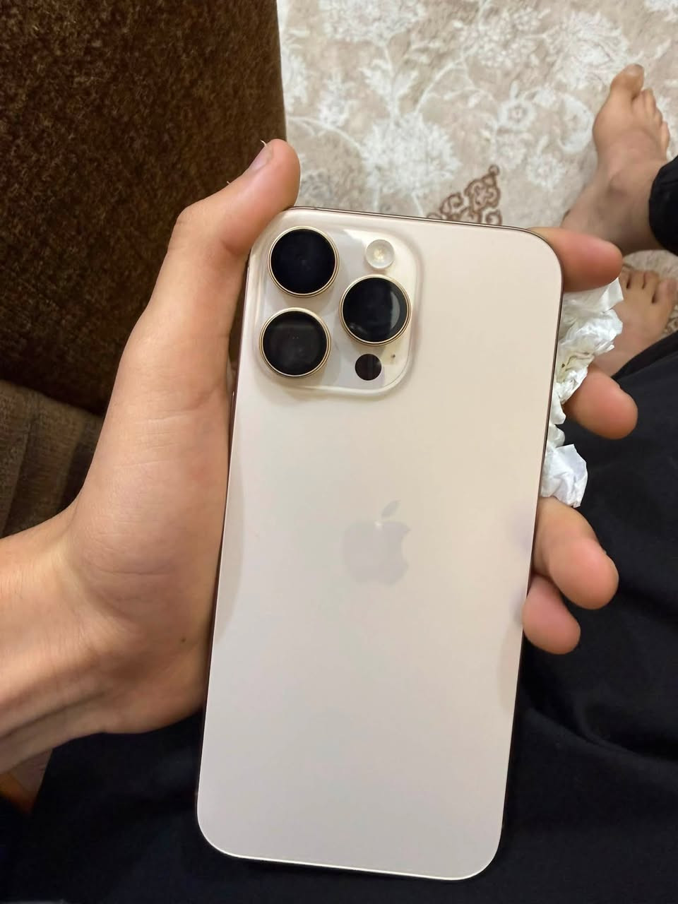 السلام عليكم iphon16promax شرق اوسط وكالة ماستر بطارية 99./. مشحون 89مرة مكفول من الزلغ والشخط بحالة الوكالة ذاكرة 256 العنوان بصرة السعر 1450 الهاتف ***********
