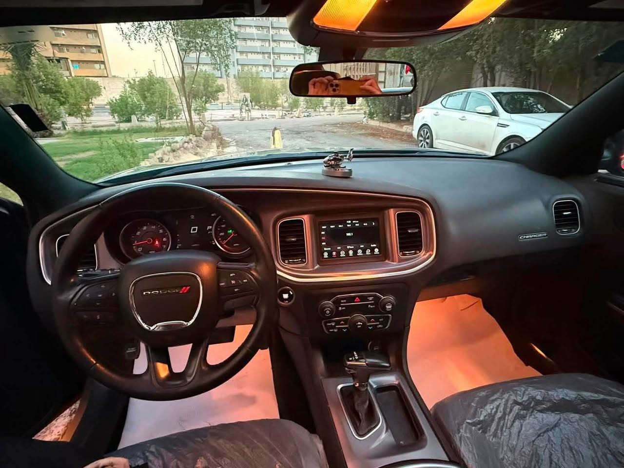 بسعر جداً مناسب نظيفه كلش 
دوج جارجر SXT 2019
اسمنتي
السيارة بيها قطعتين صبغ
رقم بغداد الانكليزي باسمي تحويل مباشر
السيارة مواصفات حساسات خلفية كاميرا
فتحة سقف سلايت
السيارة جاهزة من كل النواحي تخم تاير جديد
كير ومحرك كفالة عامة وتبريد ثلج
السيارة ماشية 62

 السعر :-٢١٠$

مكانها حاليا : بغداد 
رقم صاحب السياره  : ***********
