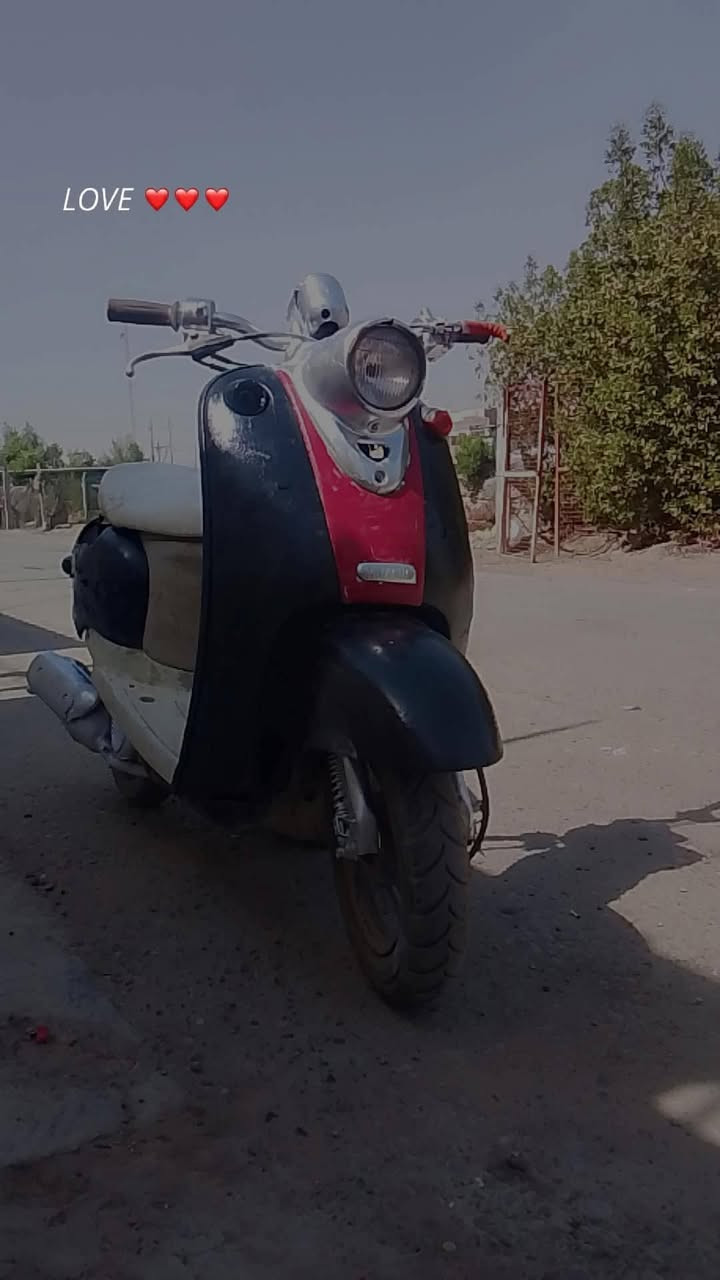 السلام عليكم دراجه عبد الحليم
الدراجه نكره هندر الدراجه شغاله وكامله الدراجه نضيفه محرك نضيف يحتاجلها فقط تاير ووستان 
والتاير مابي شي بس شويه تعبان الدراجه شلعه معدل مكاني سكندريه الاسكان *********** سعره 175 وبيه مجال قليل

نص مكتوب في الصور:
- LOVE ❤️❤️❤️