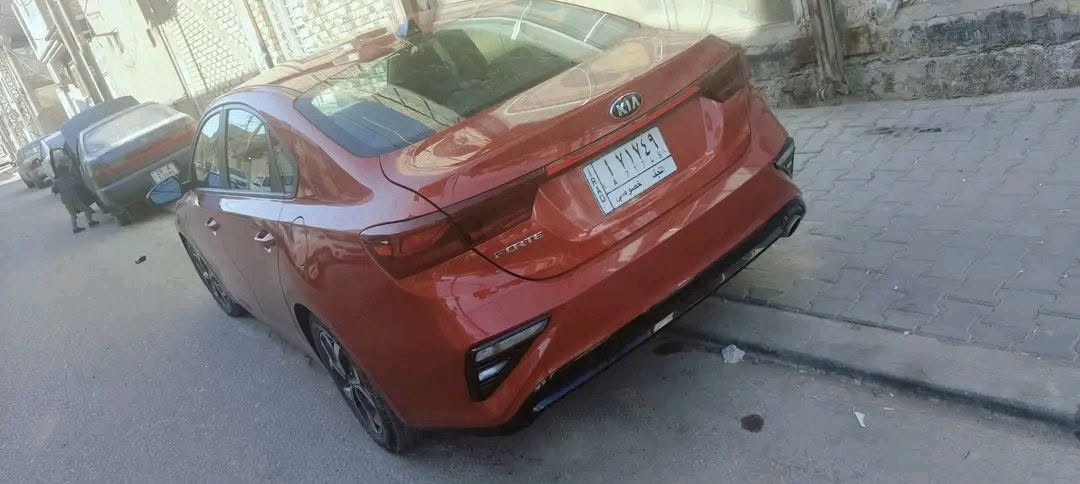 كيا فورتي 21 معوقين نجف لو الف وكالة عامة تريد سهلة.... حادثها بنيد واجتي صبع باب جهة السايق  ونص جاملغ  بسبب الكلير...بنيد راجع بارد وشخط اكو بسيط بالجاملغ الامامي ......جاملغين اماميات اصبعين صبغ بالجهتين محرك كير باقي مكفول ايرباك دركه ودشبول طاكات
فول تحكم/ شاشة كامرة دوارة /مانع انزلاق /رادارات/ الكير شاديله منظومه كاملة/ محرك 2000 دوش... السعر 122  ومجال بسيط
*********** #مكلف للتفاوض اتصل و راسل واتساب
