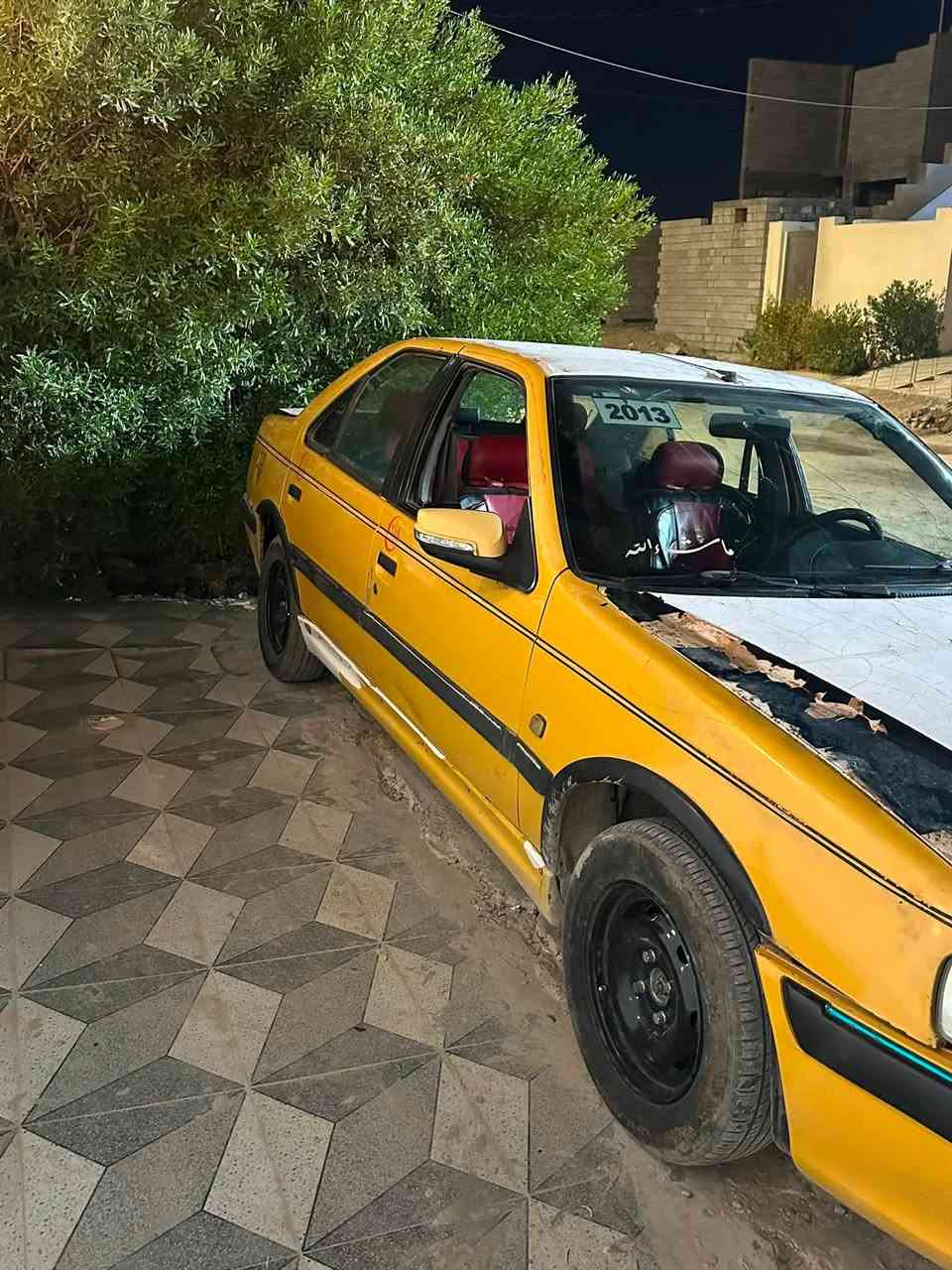 سلام وعليكم
بيجو بارص موديل ٢٠١٣
كير ومحرك شرط محرك جديد شاده 
تبريد شغال ثلاج تايرات فوك النص عمر 
صدرها نضيف ميحتاجلا شي 
السياره جاهزه من ناحيت الميكانيك ولكربايات 
مصفره هيه وغرامات سنويه جديده وبسمي تحول كبل 
السياره يحتاجلها فقط صبغ وتلكيت خياسات السعر ١٧ وبيها مجال 
مكاني تكريت 
***********
