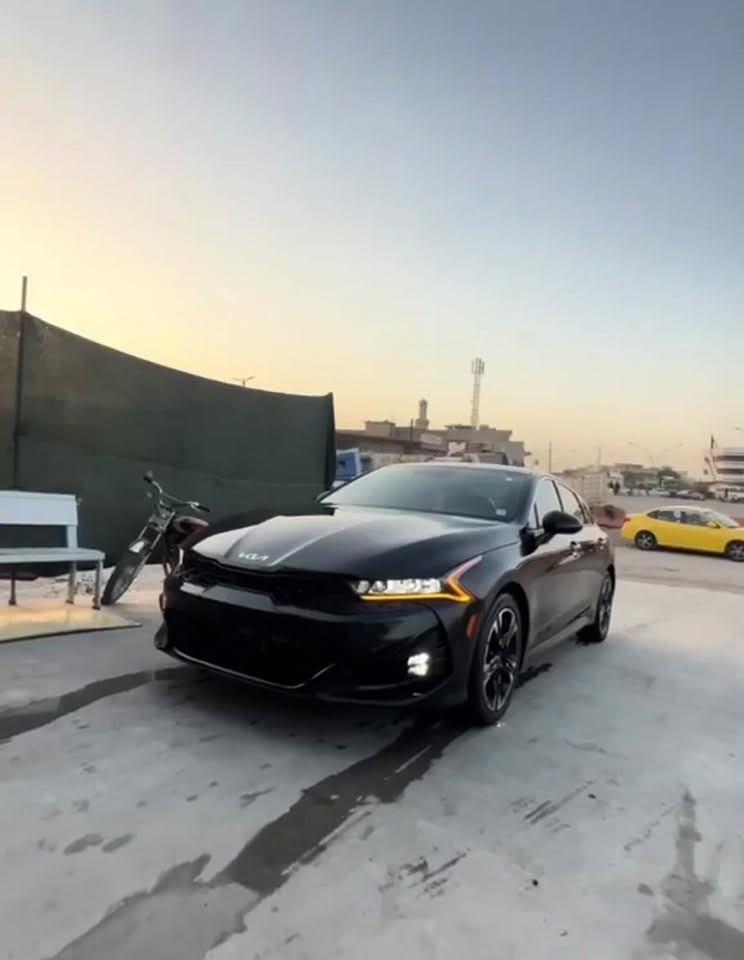 كيا K5 GT-Line موديل 2024
* فل مواصفات 1/1
* محرك 1600 تيربو
* فتحة بانوراما
* 5 أنظمة قيادة
* كشنات جلد احمر
* كشن كهرباء قابل للتعديل
‏تدفئة كشن
‏ تدفئة ستيرن 
* شحن لاسلكي
* إشارات بالمرايا
* توقف ذاتي
* نظام النقطة العمياء
‏تشغيل عن بعد 
‏ترحيب 
* كاميرا دوارة
* ساد بريك بصمة
* قيادة ذاتية
نضام فورويل تلقائي 
* مثبت سرعة
* مانع انزلاق
* حساس إطارات
* رادار الخطوط البيضاء
* كير أوتوماتيك وعادي
* وغيرها من المواصف

رقم نينوي خصوصي سياره دخول جديد 

ضرار سياره بصيط  ربع بوند و ربع جملغ مصلح بدون دواخل 

ممشه سياره 34,000 كيلو 

‏الاستفسار الاتصال على هذا الرقم
***********
