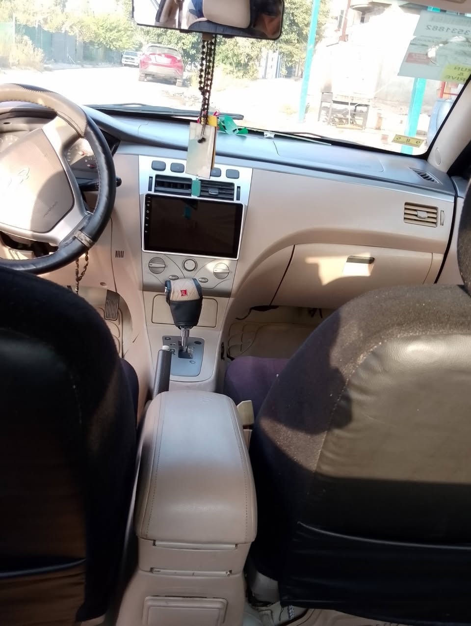 السلام عليكم سيارة شيري A5للبيع
رقم دهوك مكينه وكير نضيفات طخم نظيف تبريد شغال قطعتين السياره بدون ضرر بدون صبغ بيع مستعجل السياره مال جناي ما متعوبه موديل 2013للاستفسار ***********او علخاص السعر 50وبيها مجال
