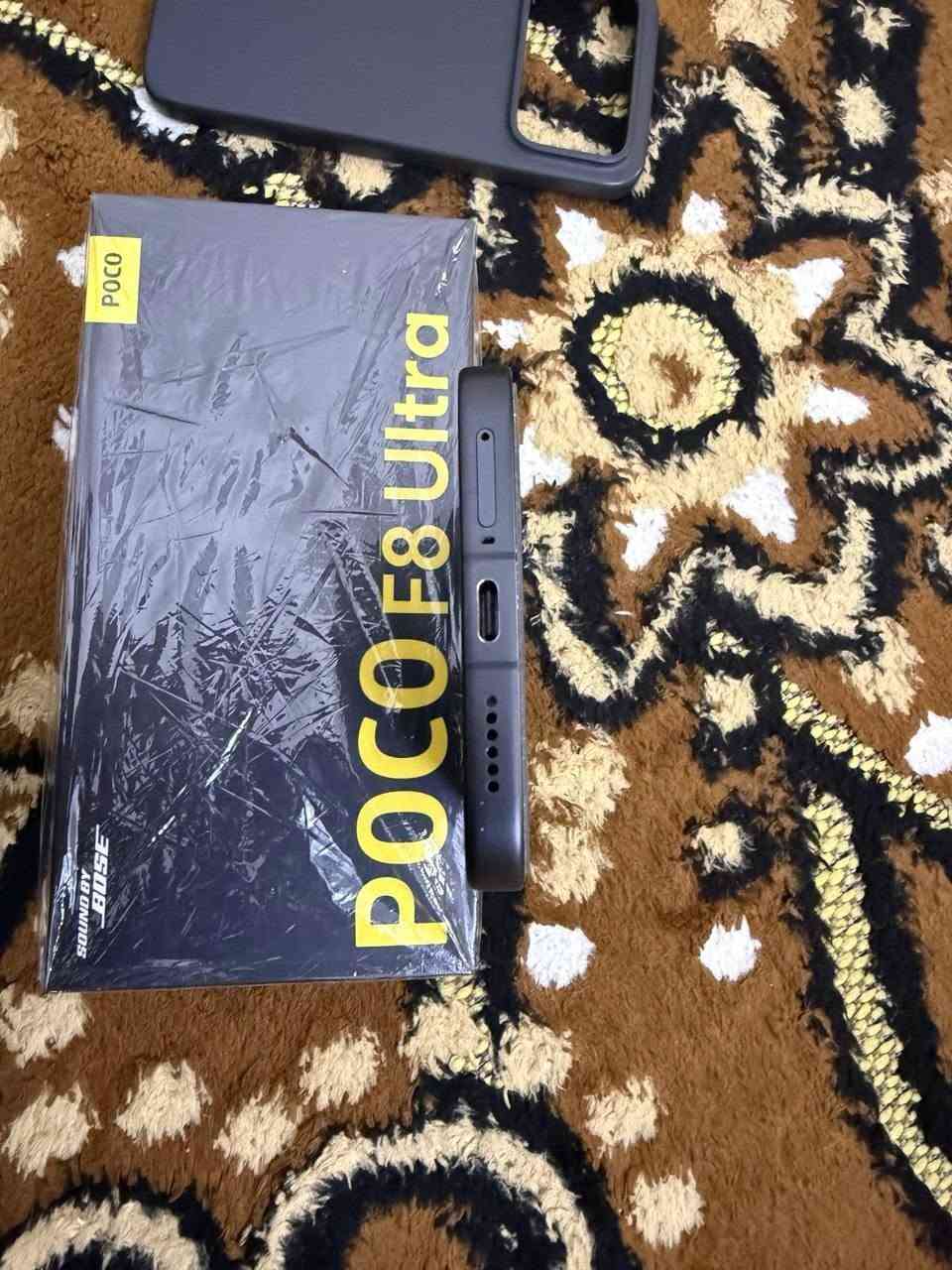 بوكو F8 الترا • ٢٥٦ • بطارية ٩٨٪
