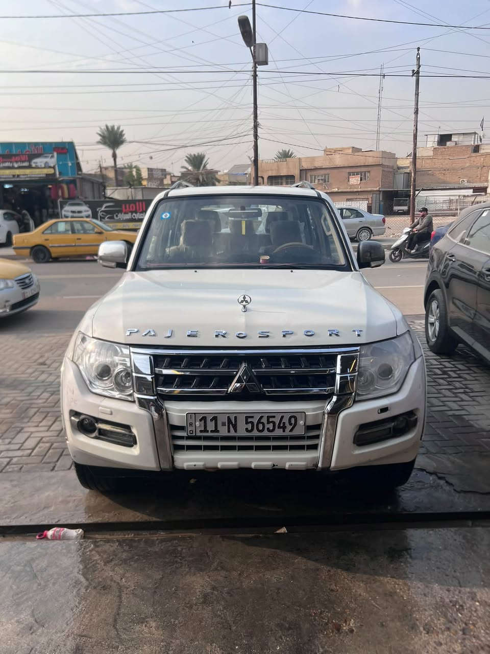 باجيرو 2008
سياره فتحه 
مكينه3800
مري شفط 
بيه شخوط بسيطه 
السعر 100 ورقه وبيه مجال بسيط
***********
