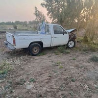 نيسان بيكب 89  ضربتها جاملغ وبنيد وشوية بالشاصي محرك وكير ومكينة حاوية...