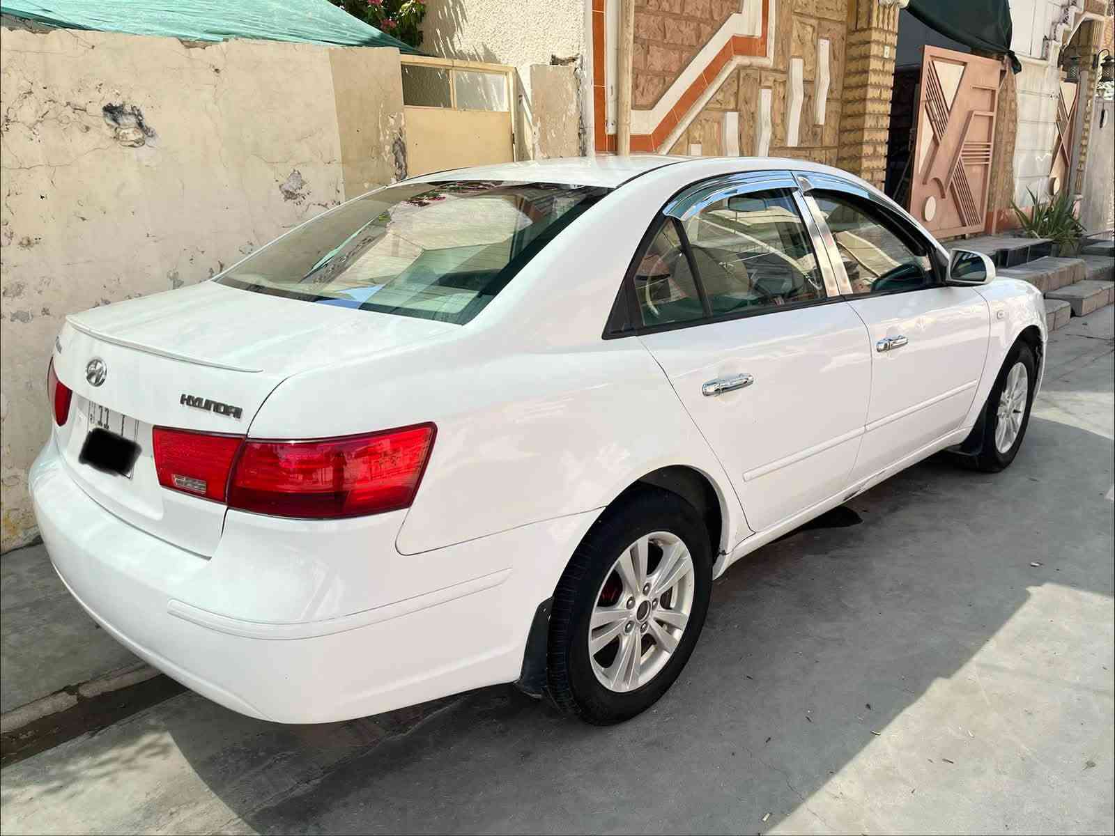 السلام عليكم
سوناتا للبيع فقط بدون مراوس موديل 2009 رقم بغداد. 
وارد كوري  محرك 2400  بيها صبغ 3 قطع قبق الجنطة و جاملغ خلفي و باب السائق  محرك كير تبريد صدر ميكانيك كله مكفول   
ستفسار اكثر الاتصال ع هـ*********** 

مكان السيارة ديالى بعقوبة

#السعر 100 وبيها مجال
