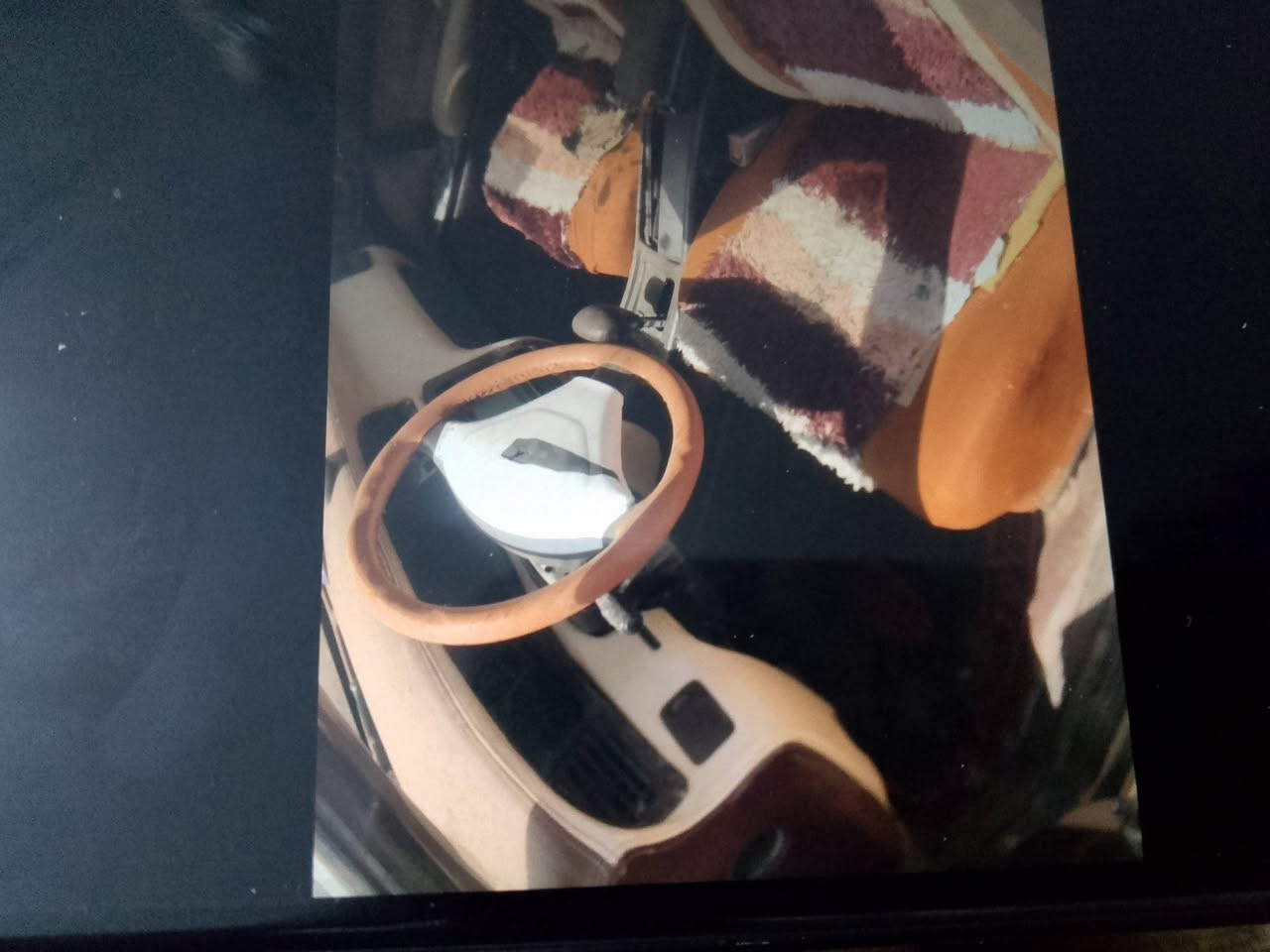 سياره بطه البيع موديل 94 بيها ضربه مثل ماواضح في الصور مكاني ديالى بلدروز امام عسكر سعره خاص
رقمي ***********
