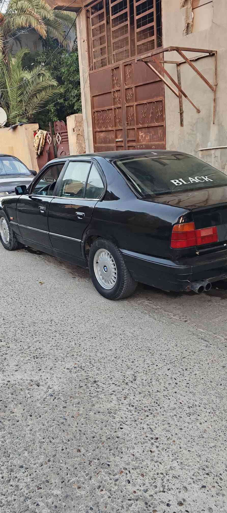 سلام عليكم للبيع بي ام موديل 1992
حجم 525 سياره حلو يحتاج بس اشويه ترتيبات كير اوتو محرك كبس سلايت تبريت شرط تحويل وكاله كله شرط 
سعر 38بيها مجال رقم موبايل *********** مكان كركوك
