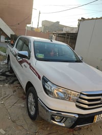 هايلوكس موديل 21 العداد 41الف بصمه باب تشغيل رقم بغداد للاتصال 0770321...