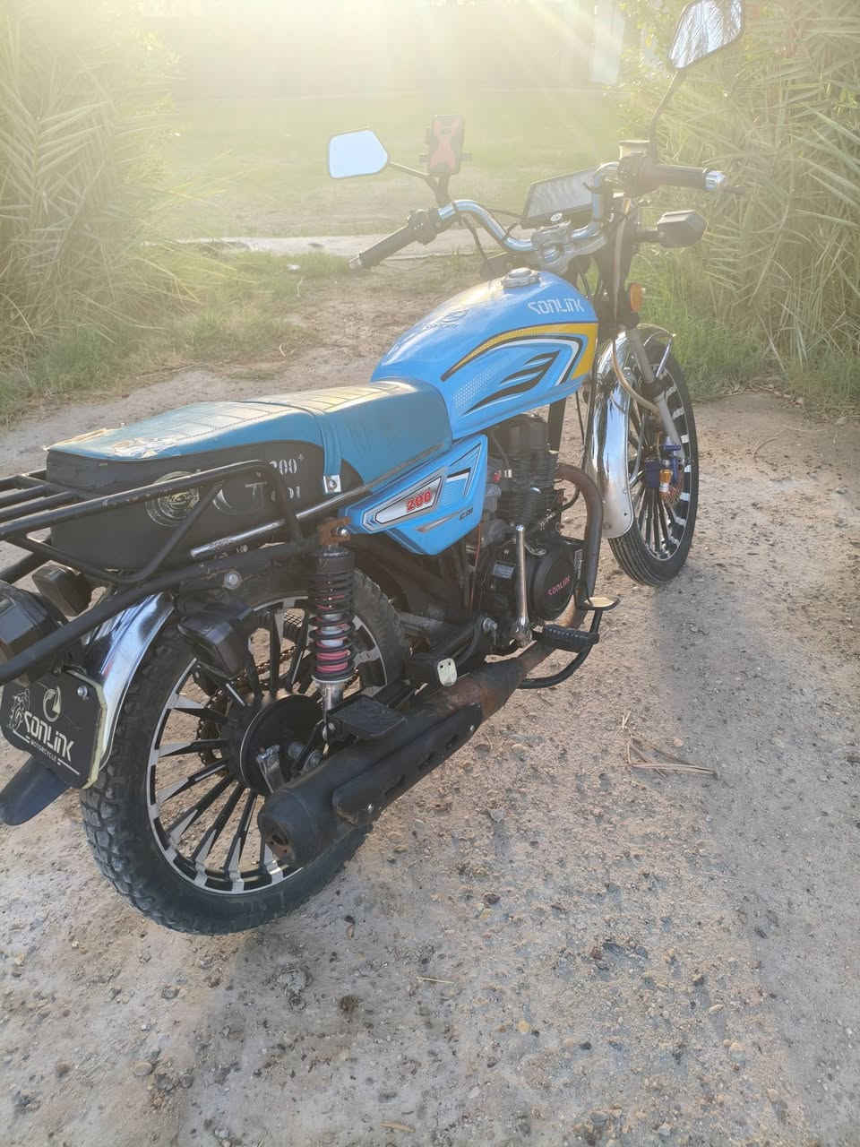 دراجه سونك موديل 2025 محرك 200cc ضاغطة وزنجيل نضافه فولل محركه فول شرط الفحص
 سعر 950 وبيها مجال مكاني الكرمه 
للاستفسار ***********
