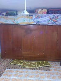 غرفه اخشاب • نضيفه • للبيع