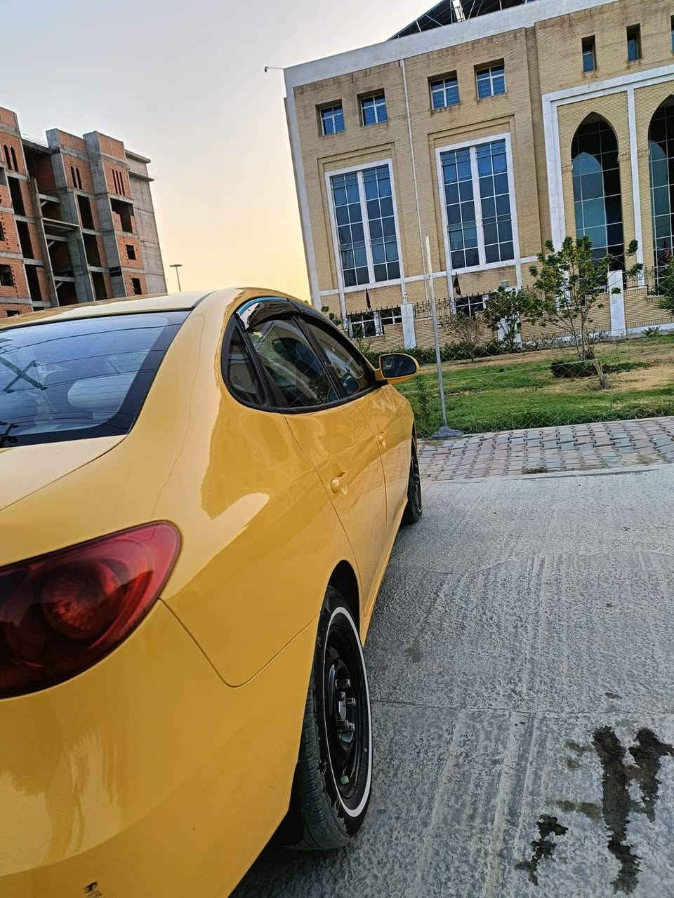انترا للبيع ٢٠١٠ رقم بغداد انكليزي أمريكي محرك 2000 حادث جاملغ وبنيد كير محرك كفاله مصفره هيئه وغرامات شرط تحويل السعر ٦٧ ورقه السيارة ب كربلاء رقم الهاتف ***********
