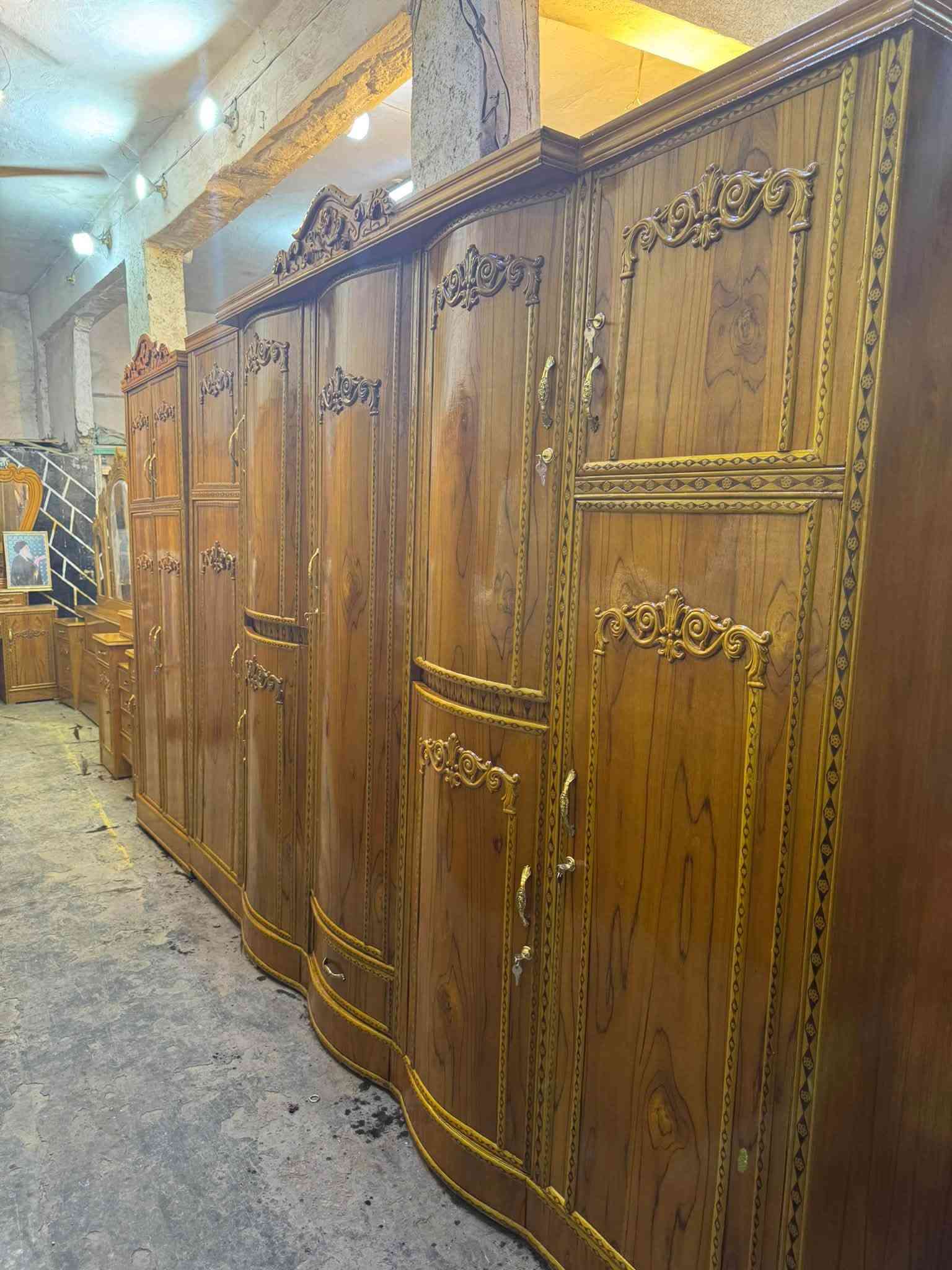 معرض السجاد للأثاث
غرف ٥ باب مستخدمه استخدام جدا قليل نظافه ٩٥ ٪؜شغل مرتب وحلو ترهم للعرسان /للحجز والاستفسار الاتصال /***********☎️
