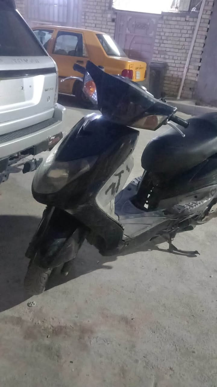السلام عليكم
للبيع سكنس فحل كابريتر الدراجة كفرات نظيفة المكينة قبل فترة مبدل ولفات وزنجيل سلف نكرة بكل وقت هندر شغال الكلج الامامي تعبان 
و التاير الخلفي جديد 

(الدراجة من البيت للشغل)

الرقم: ***********

السعر: 425 ألف وبيهة مجال
