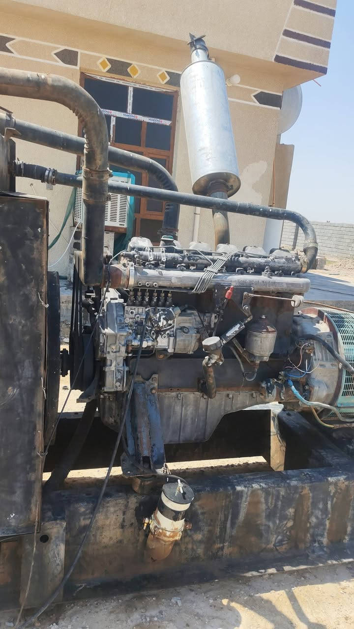 محرك للبيع اسكانيه ٣٥٠ كيفي السعر عل الخاص *********** مكان الكرمه
