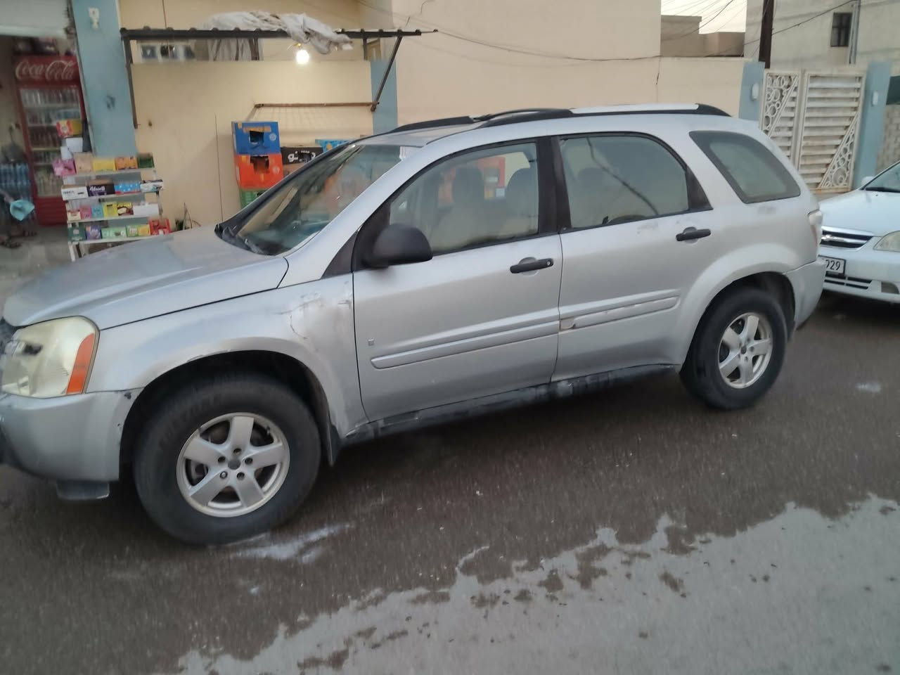 السلام عليكم سيارة للبيع
شرط التحويل  محرك و كير شغال
السعر ٦٠ وبيها مجال
الرقم*********** اسيا
