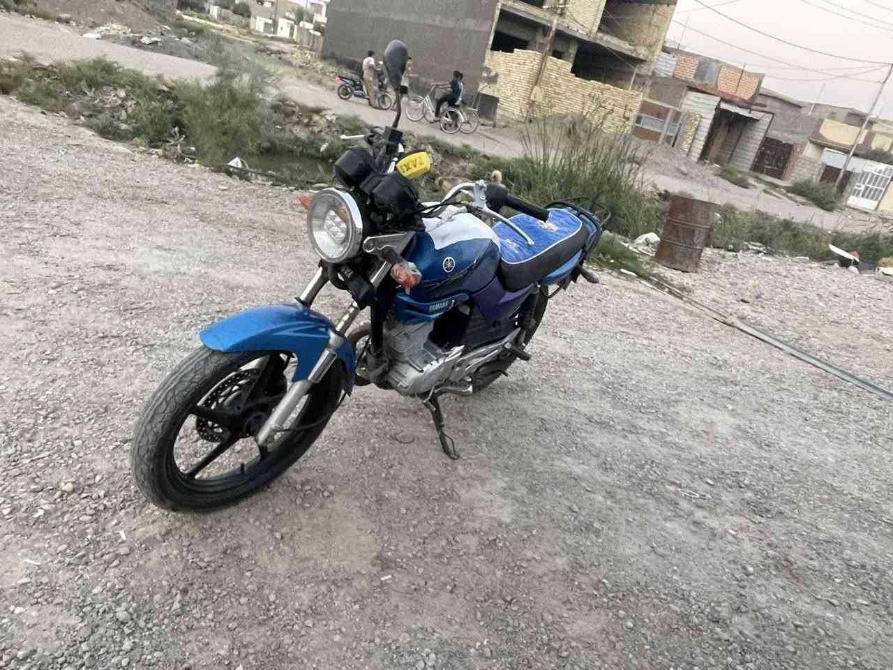سلام عليكم  دراجه ياماها كير محرك125c دراجه موديل٢١ لا تبخير ولا شي نضيفه صوتها ناعم  بس قبل كم يوم بدلت كلجات وكهربائياتها كلها كامله كلوب عالي ناصي  الشاير و بريك امامي وخلفي يشتغل غلوب  جديده. مكاني ديالى شهربان سعرها ٧٢٥ الف رقمي واساب او تصال ***********
