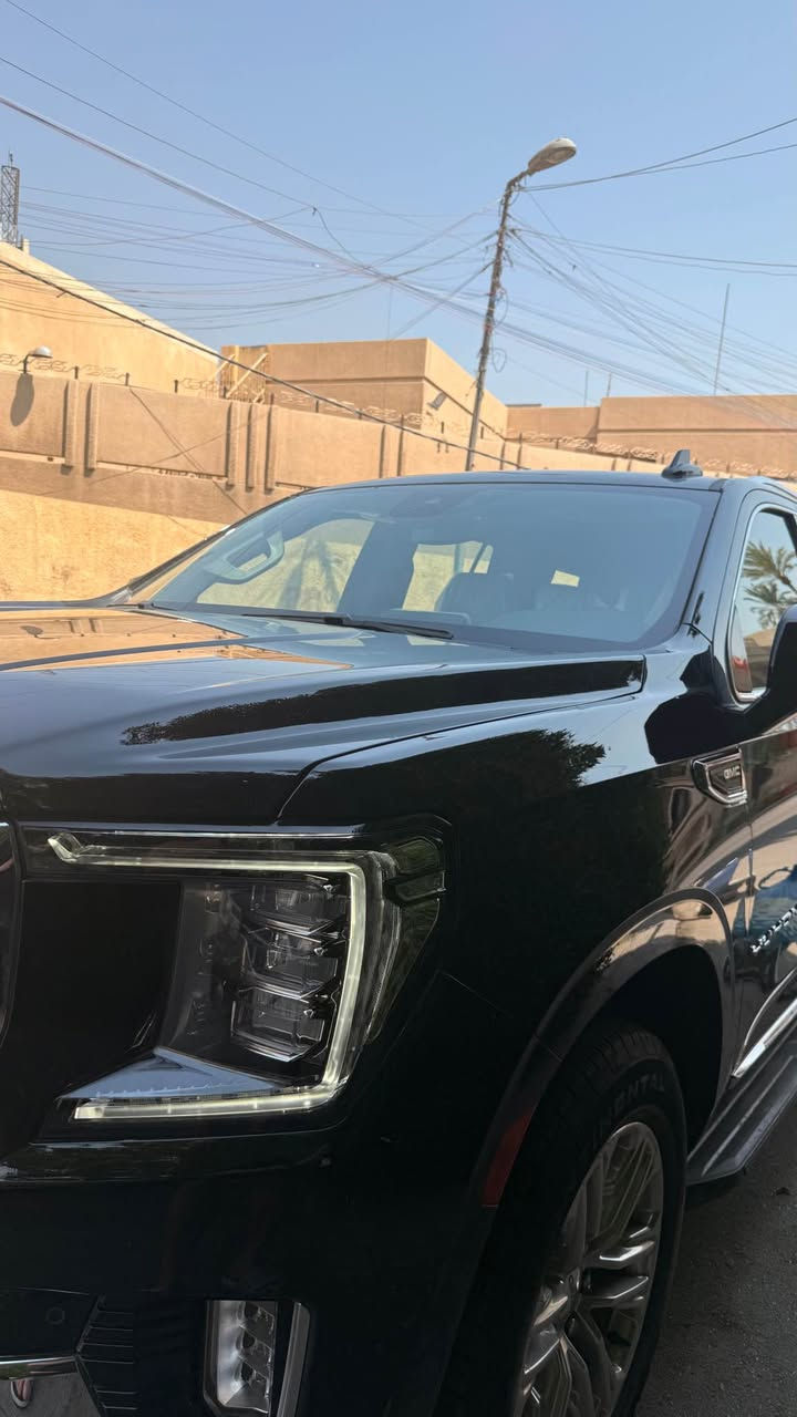 السلام عليكم 
للبيع فقط جمسي يوكن فئة slt محرك 5.3 موديل 24 شركة المنصور ماشية 15 الف كيلو بوضع الزيرو  بعدها داخل الضمان مغلفة ppf من الزيرو مكفولة كفالة عامة من التبديل والفتح والدبل كود والبارد رقم بغداد بأسمي تحويل مباشر مكان السيارة بغداد الاعظمية سعر 52 الف دولار التواصل واتس *********** بغداد, العراق
