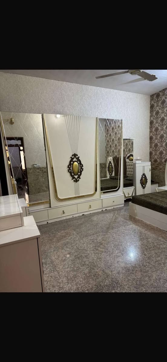 سلام عليكم غرف نوم خمس قطع تركي الاصلي  سعر خاص 
خاص متواجد 
***********
